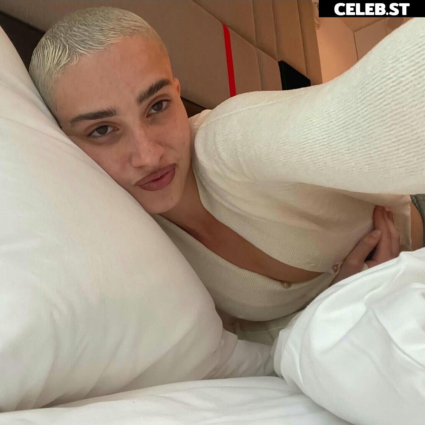 Daisy Delancey Image 3540734