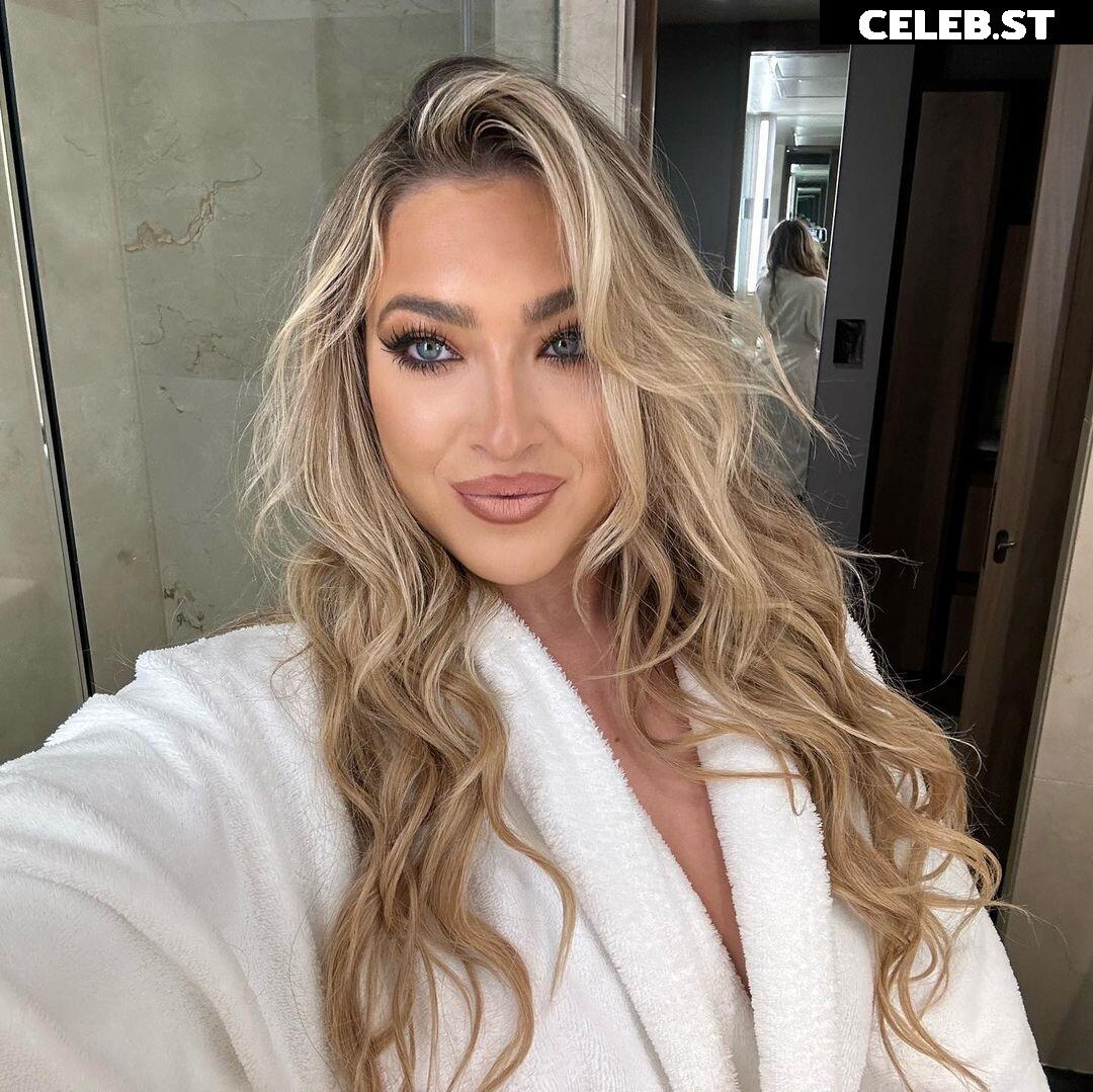 Scarlet Aviram Image 3540228