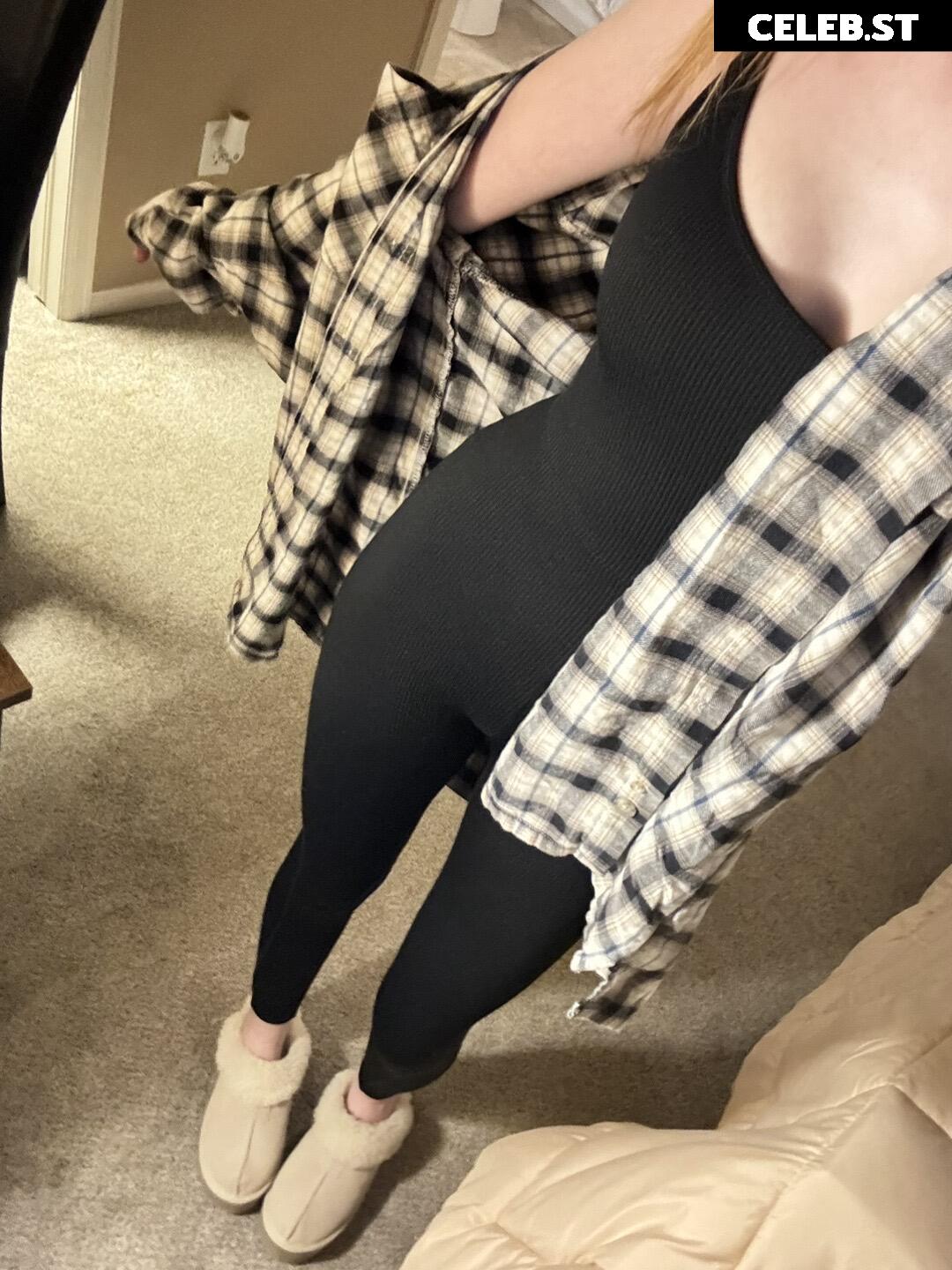 Makenna Kelly / Lifewithmak Image 3549180