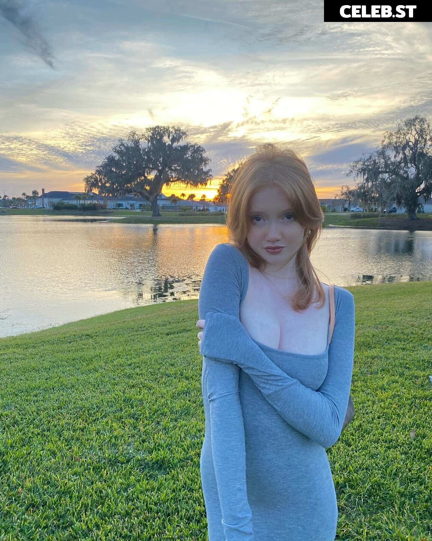 Makenna Kelly / Lifewithmak Image 3548889