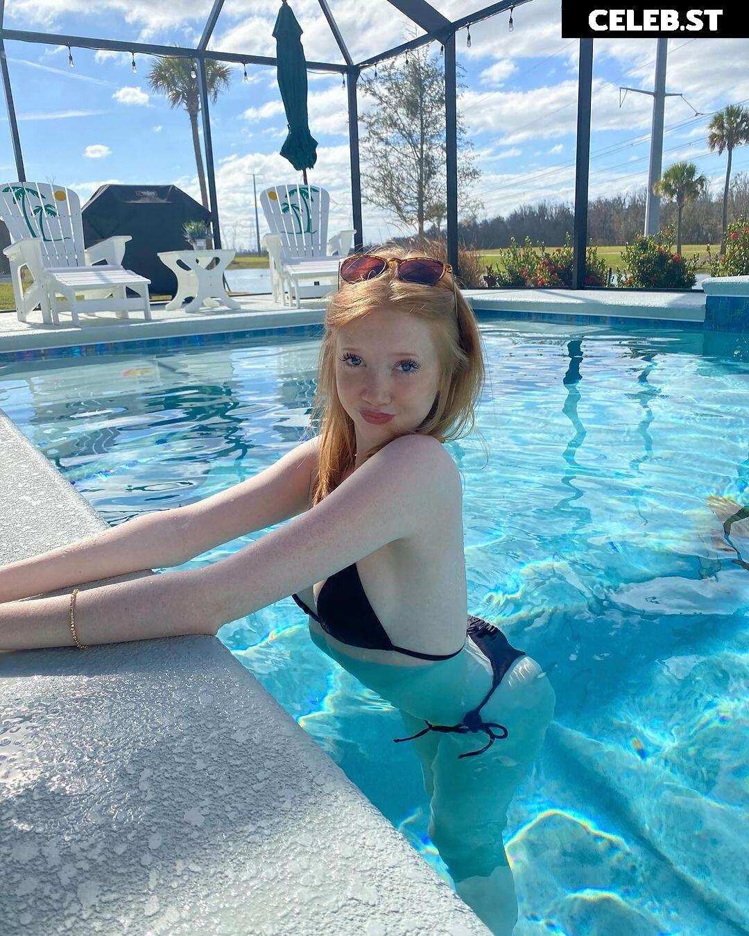 Makenna Kelly / Lifewithmak Image 3548794