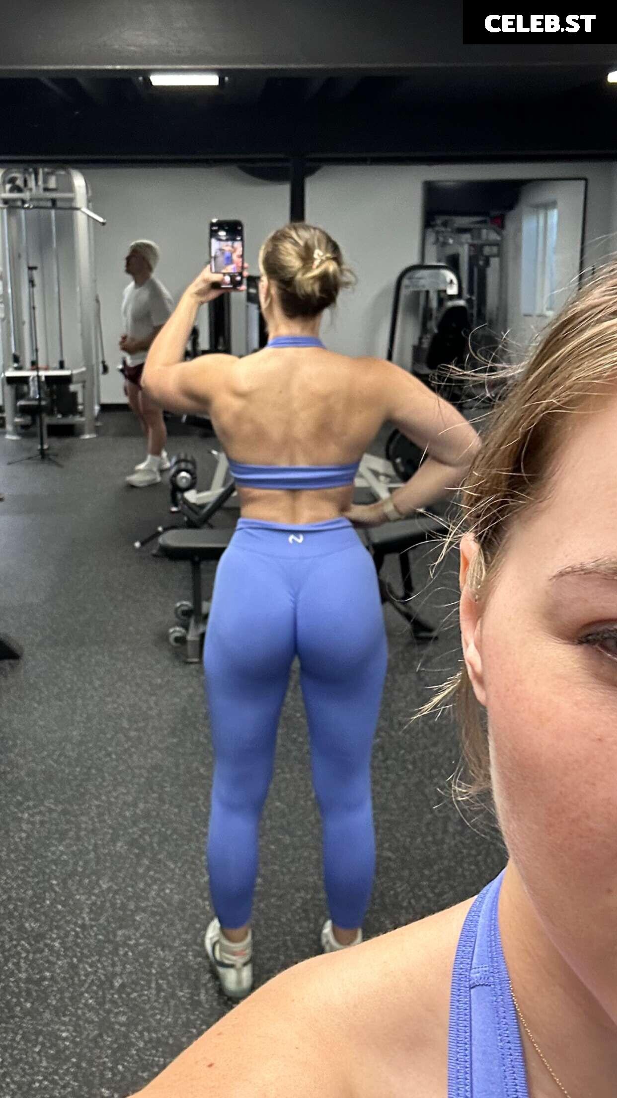 Pineapplebrat / Alice Klomp Image 3535066