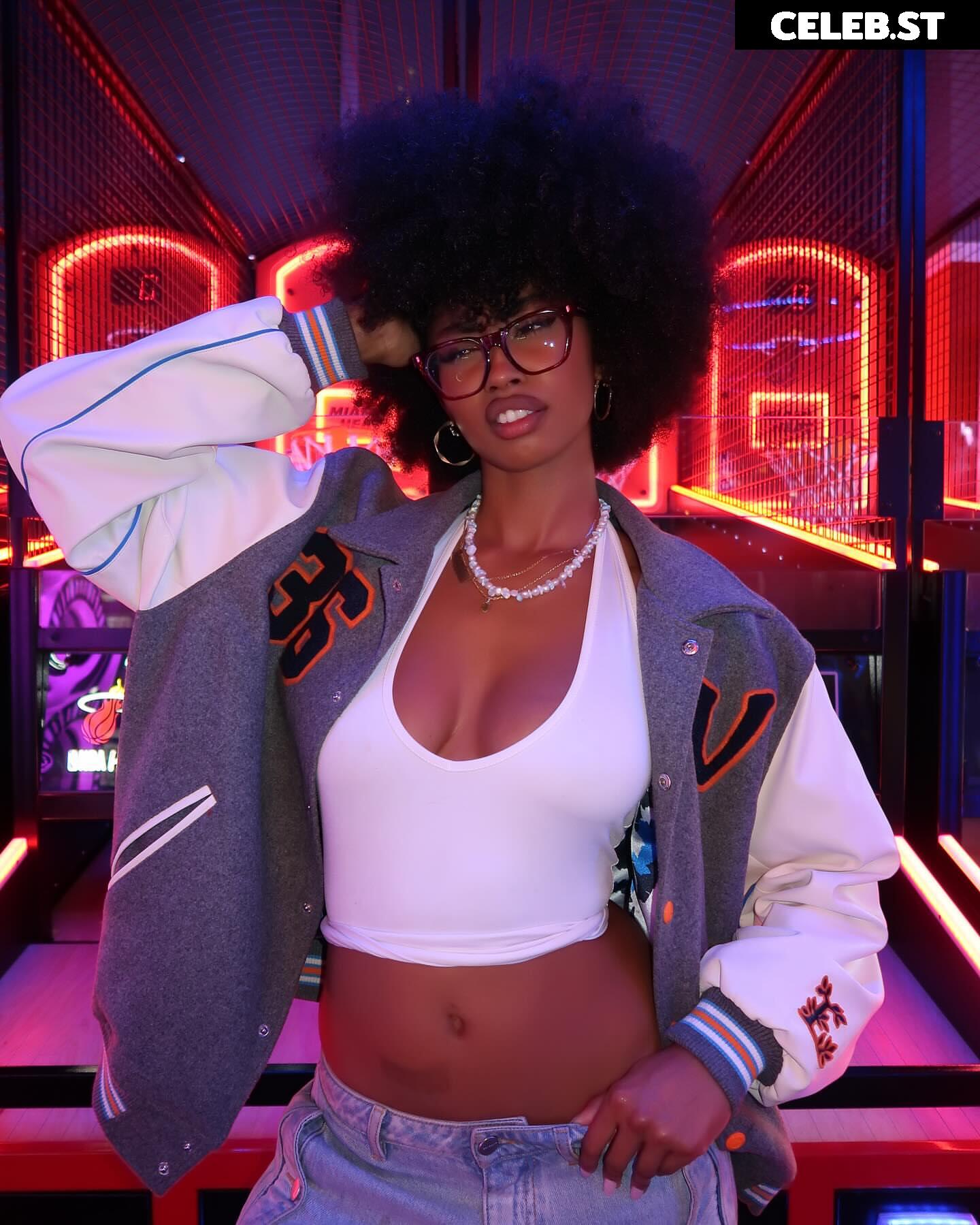Jasmine Chola | Jasmine Blandford Image 3537102