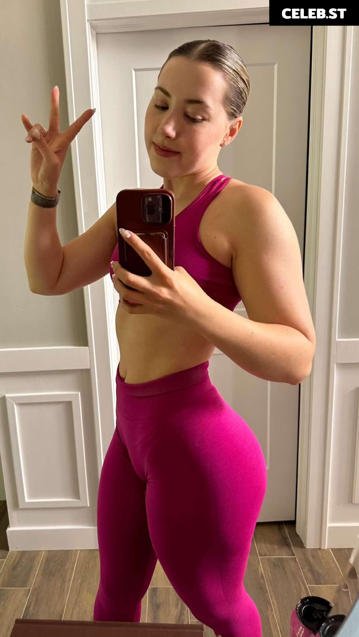 Pineapplebrat / Alice Klomp Image 3531026