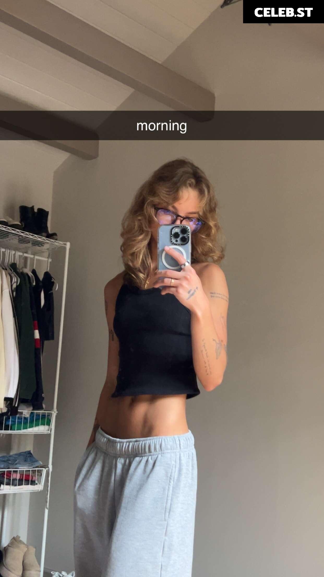 Anna Shumate / Annabananaxdddd Image 3530317