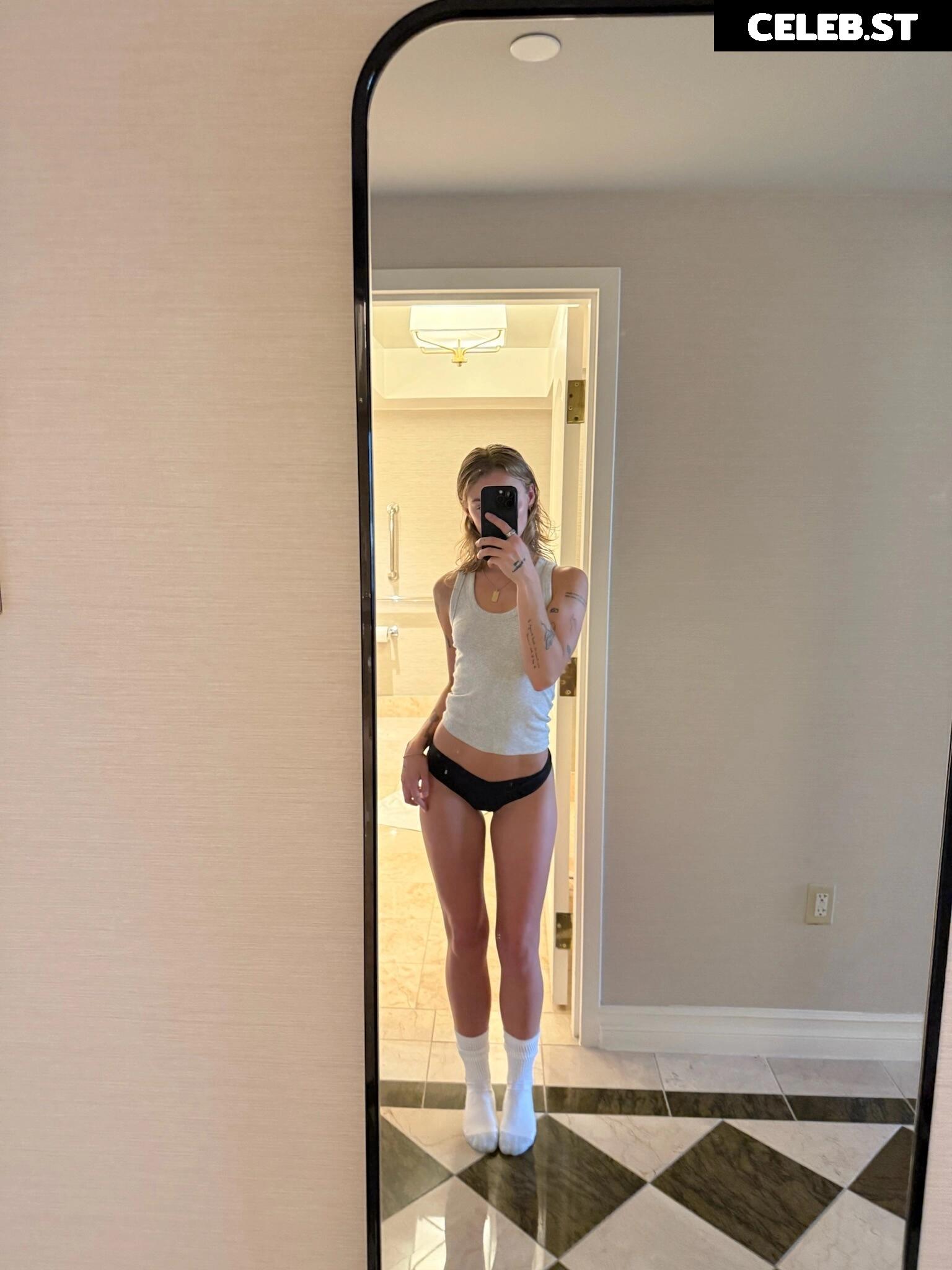 Anna Shumate / Annabananaxdddd Image 3530947