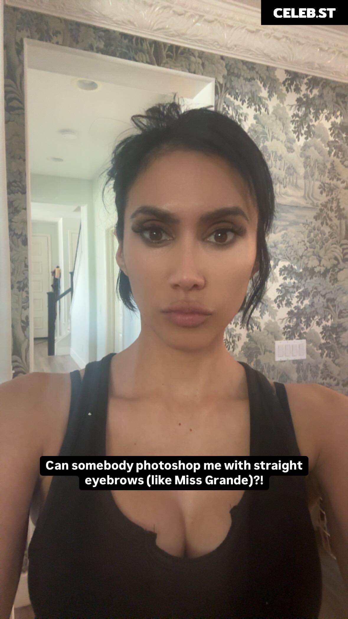 Cristina "Vee" Valenzuela Image 3539016