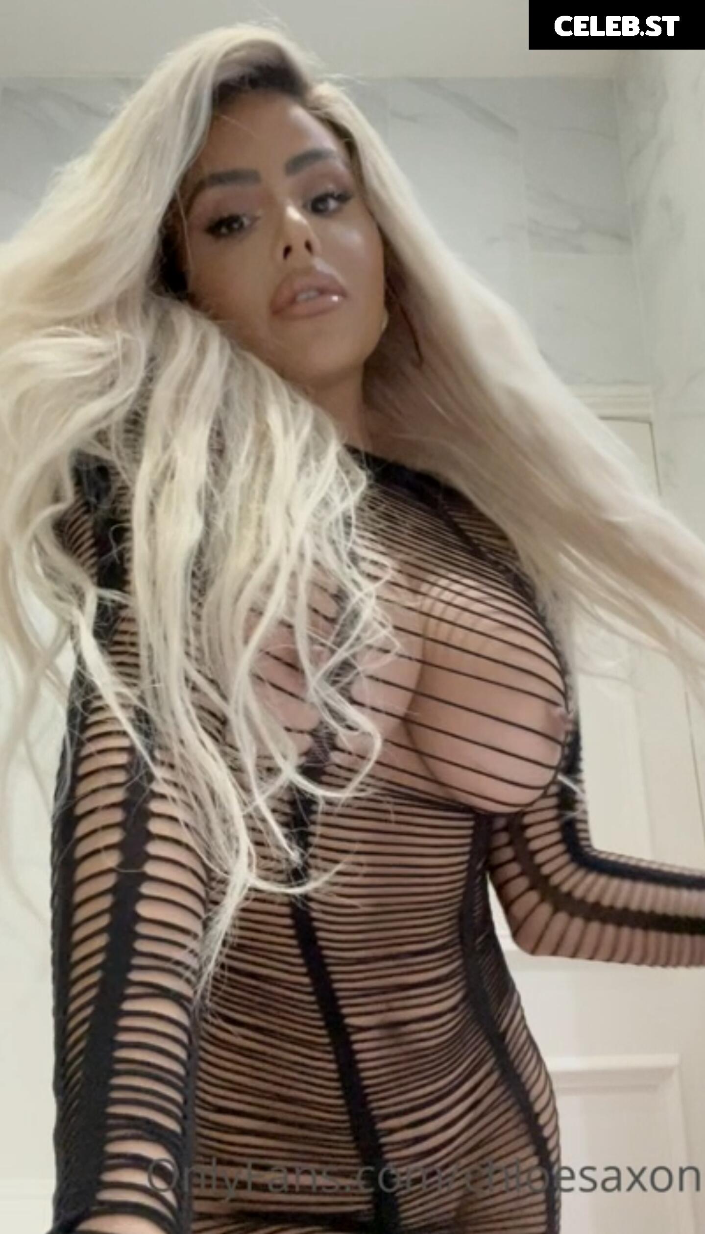 chloesaxon Image 352708