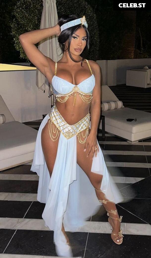 Gallienne Nabila / gallienneee Image 3521811