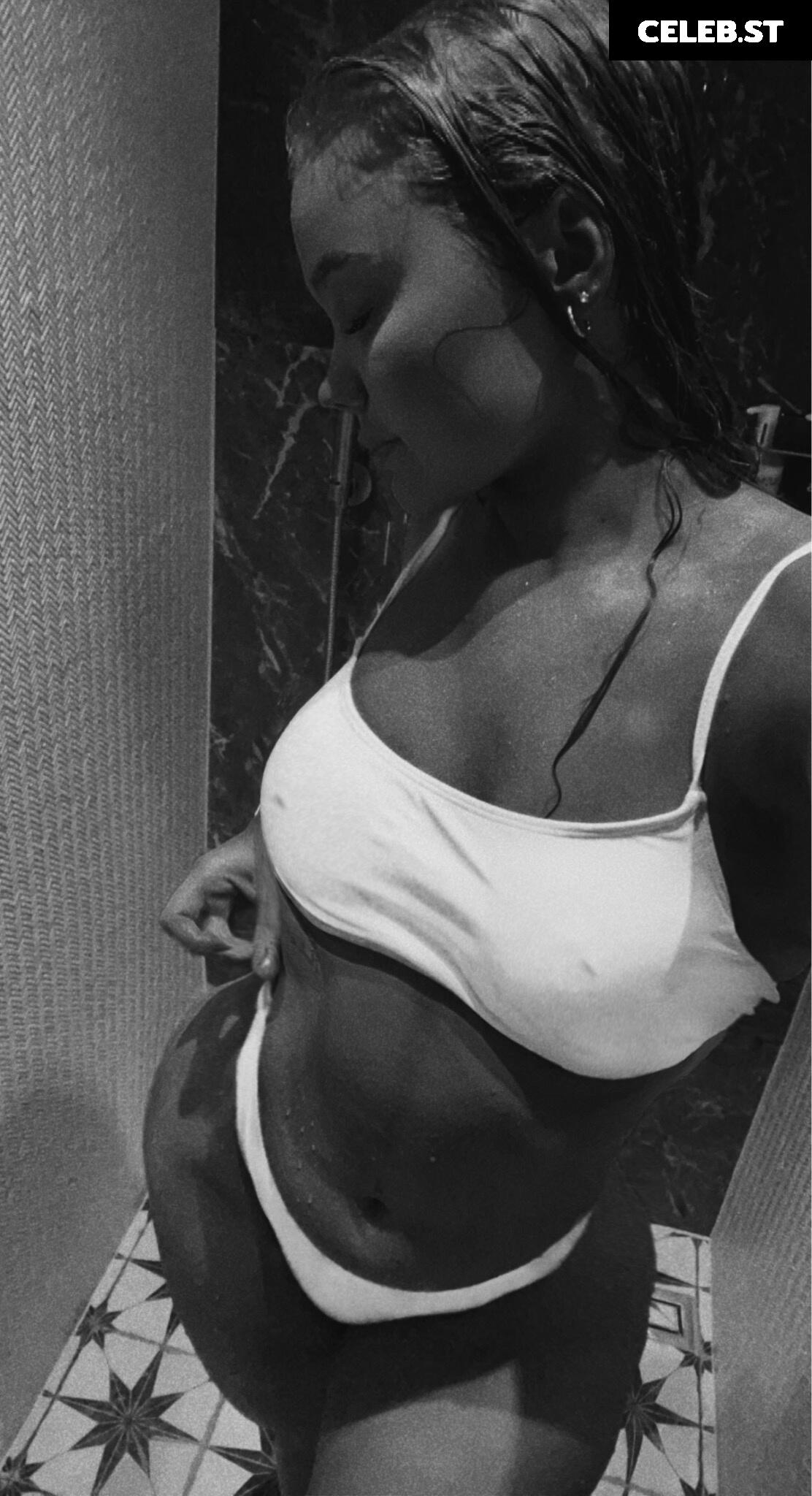 heleneelises/ Helene Elise Strom/ helenees Image 3522093