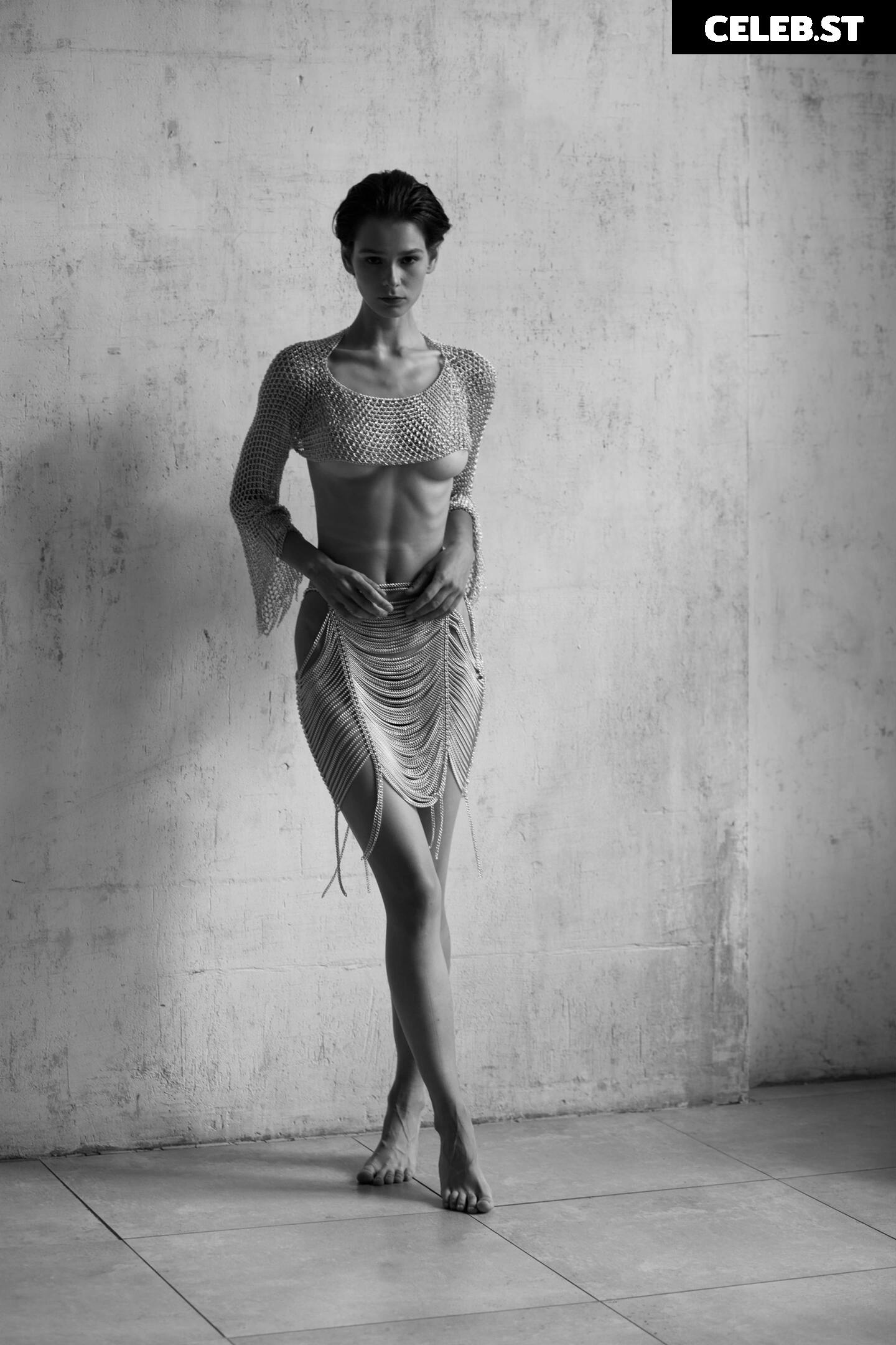 Irina Telicheva | AmberQ | Tasha Image 3522001