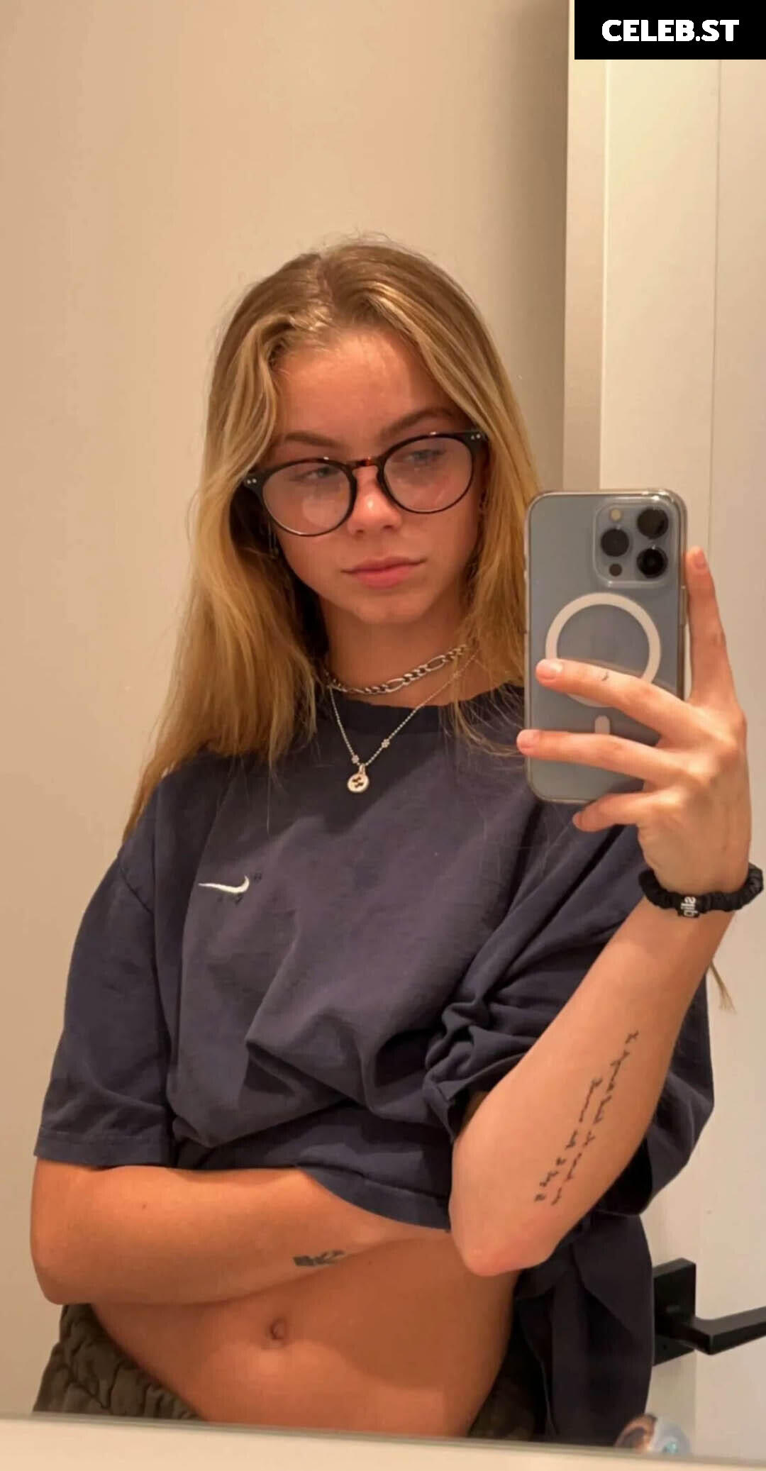 Anna Shumate / Annabananaxdddd Image 3523451