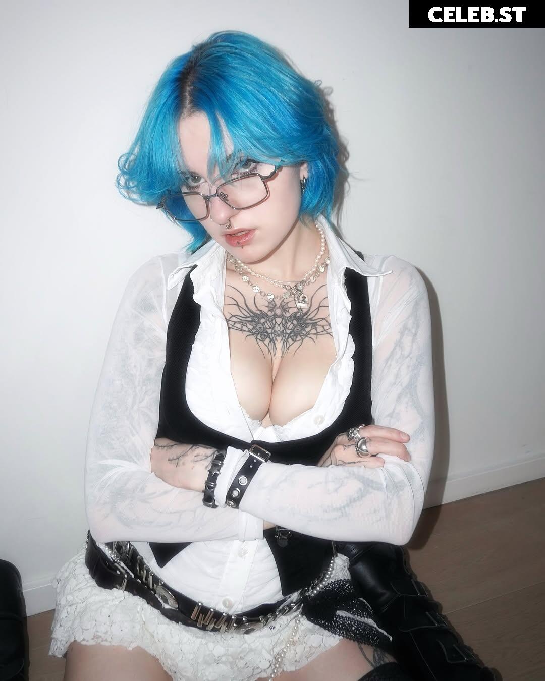 Lyra Crow (lyracr0w0) Image 3523611