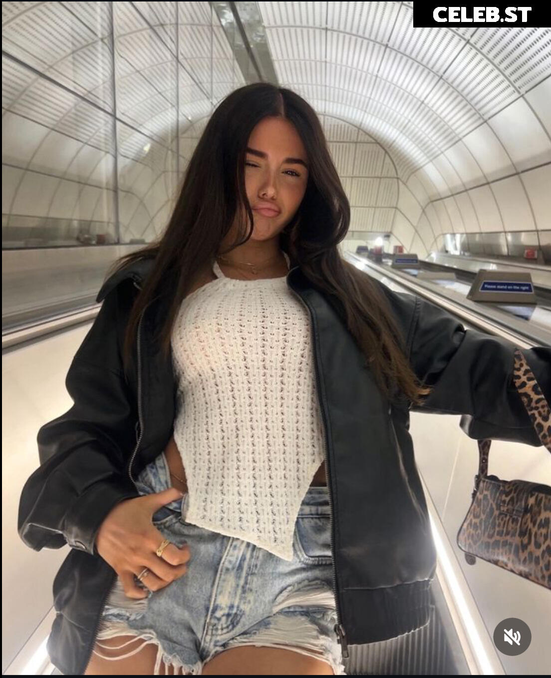 Clarissa Bea Image 3520337