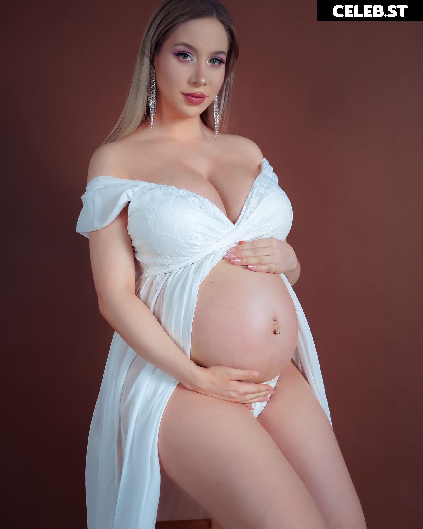 Izzy G (pnkysparkles) Image 3516255