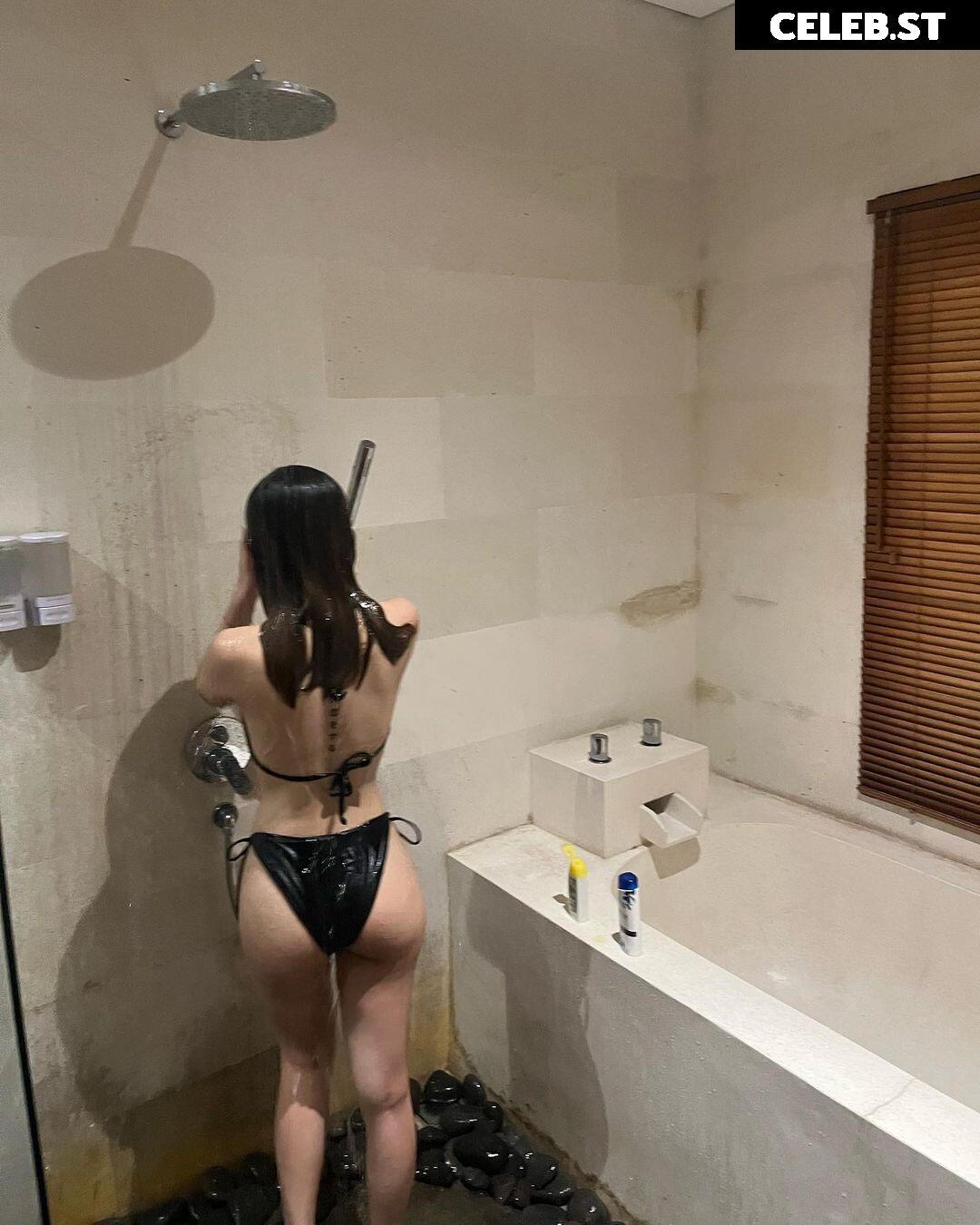 Anastasya Khosasih Image 3511165