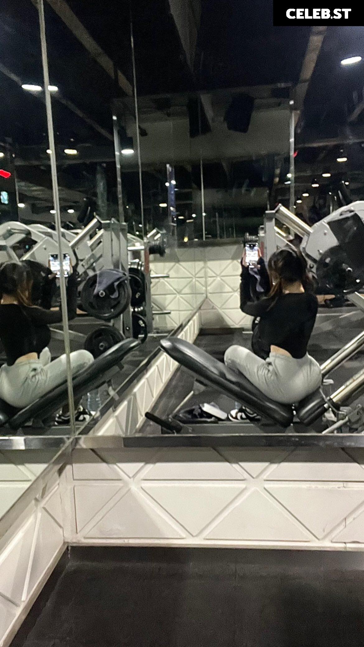 Anastasya Khosasih Image 3511060