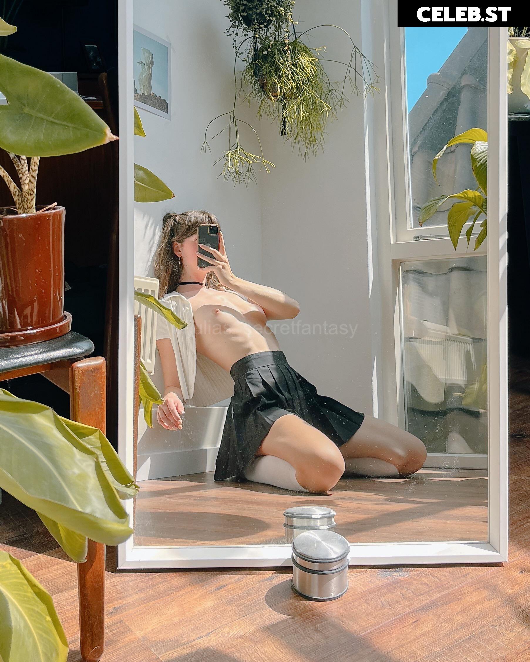 Julia May Image 351139