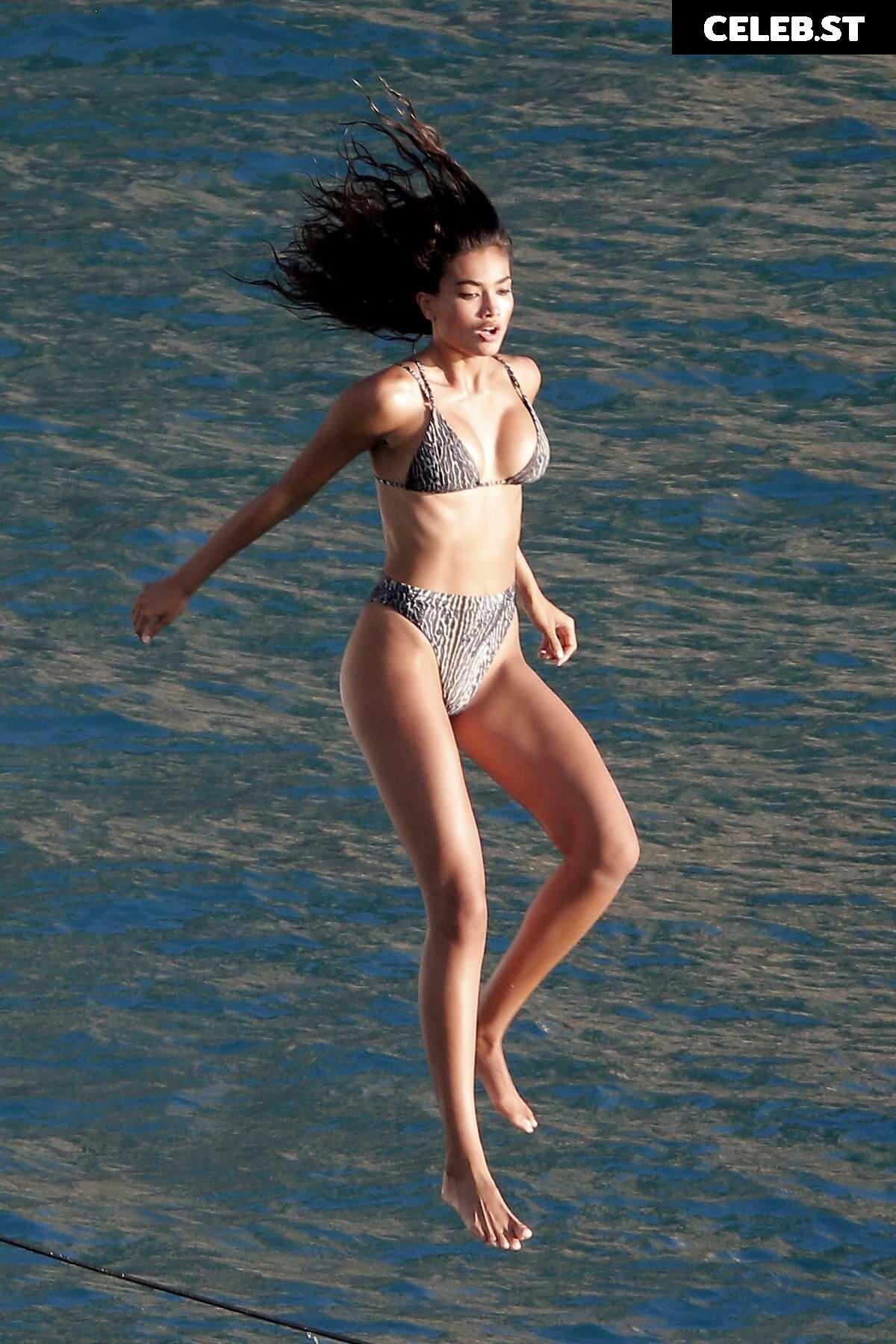 Kelly Gale Image 3519002