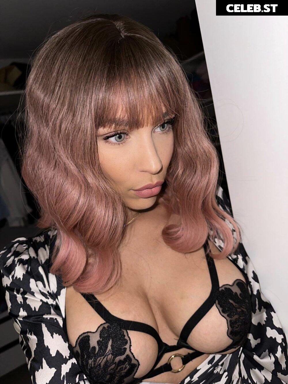 Julie Ricci Image 3504807