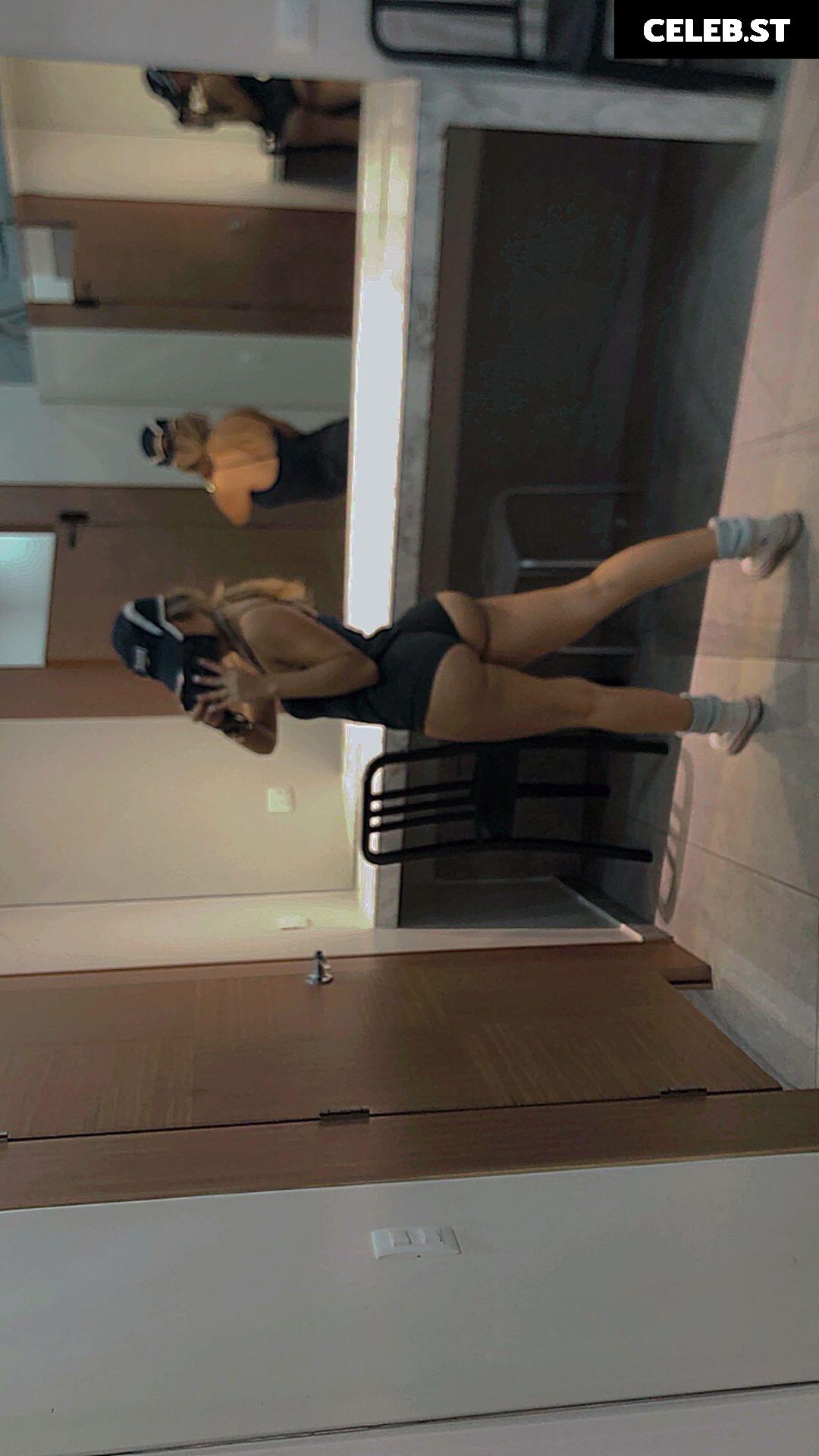 domevelezzz Image 3500337