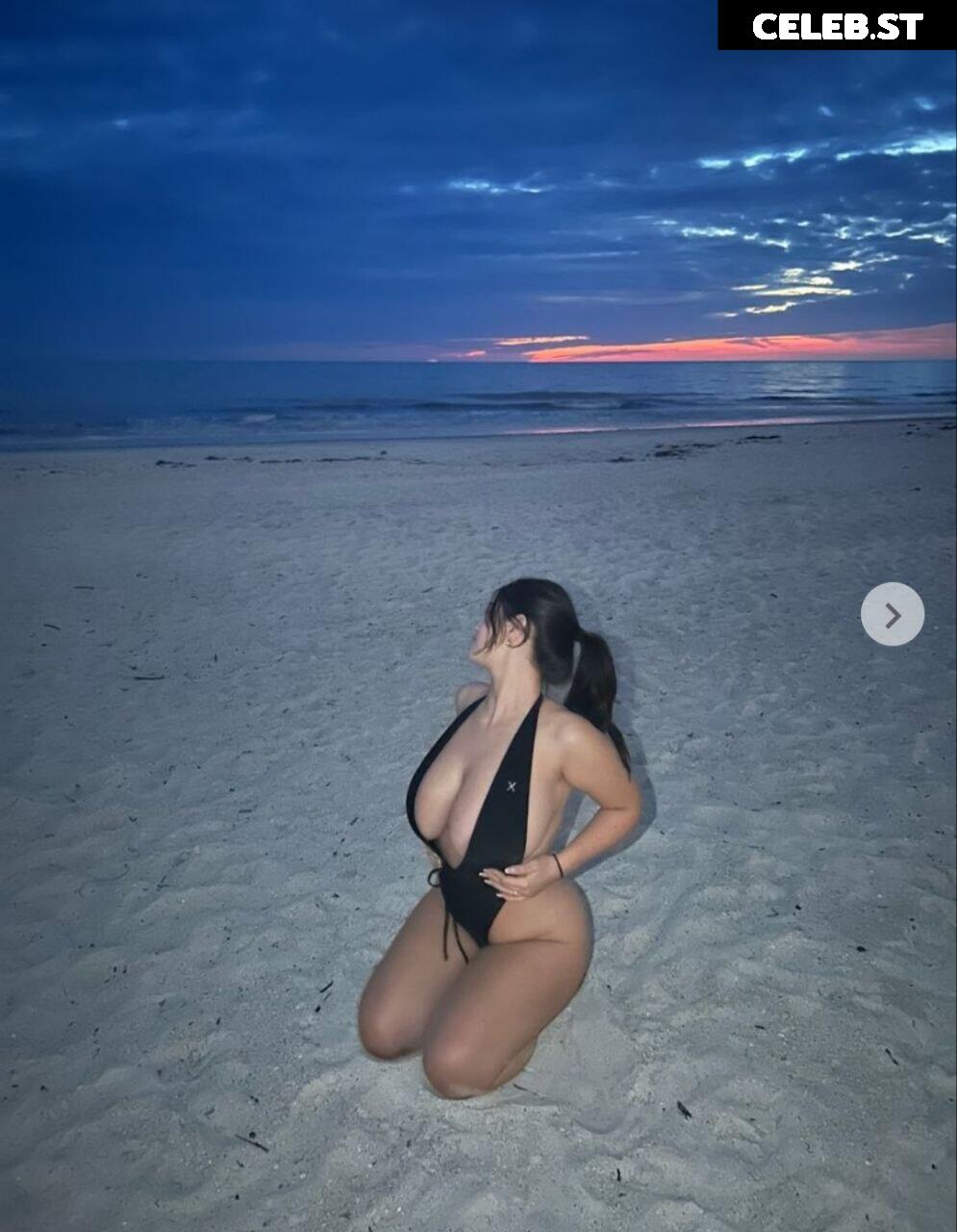 Colleen Sheehan Image 3508542