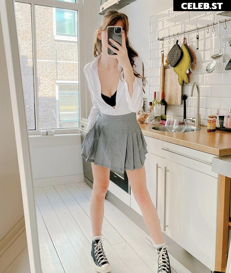 Julia May Image 350899