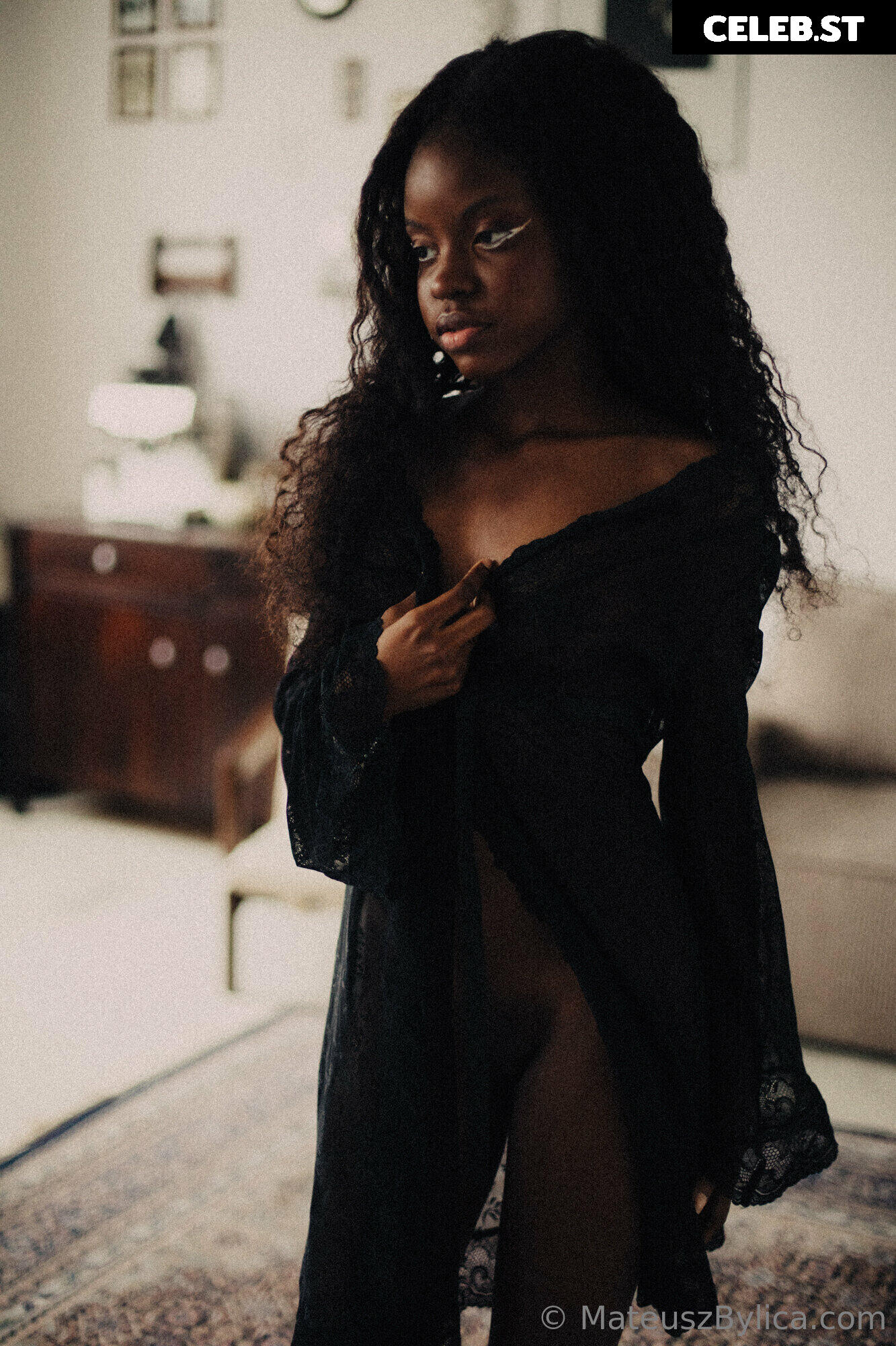Feyisayo Otubusen | lifeofsasha21 | itsjustfeyi | feyi | Faythia | xoxobaddies | lifeofsasha210 | Image 3685624