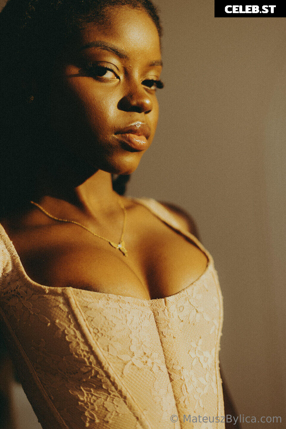 Feyisayo Otubusen | lifeofsasha21 | itsjustfeyi | feyi | Faythia | xoxobaddies | lifeofsasha210 | Image 3681894