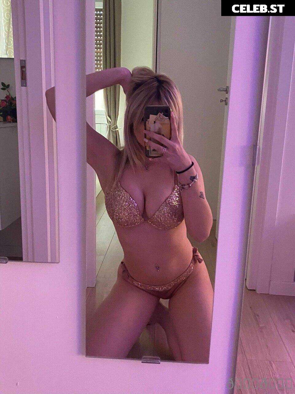 Goldiva - gggoldivaa - Delfi Martinez Image 3683639