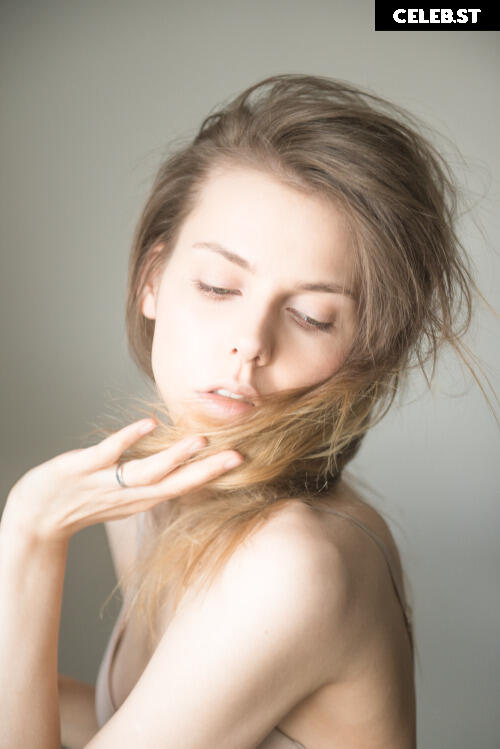 Alina Rin Image 3655925