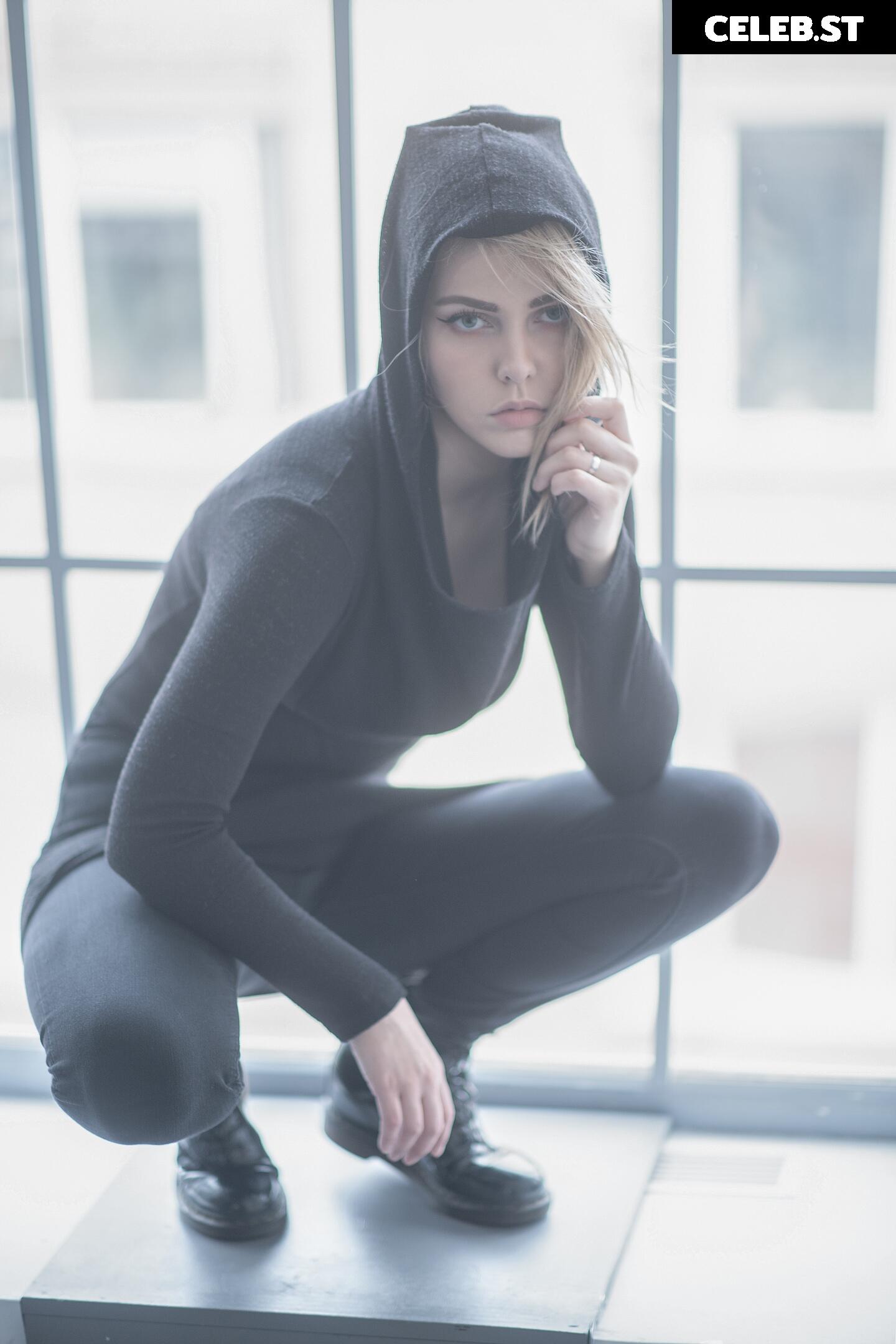 Alina Rin Image 3657796