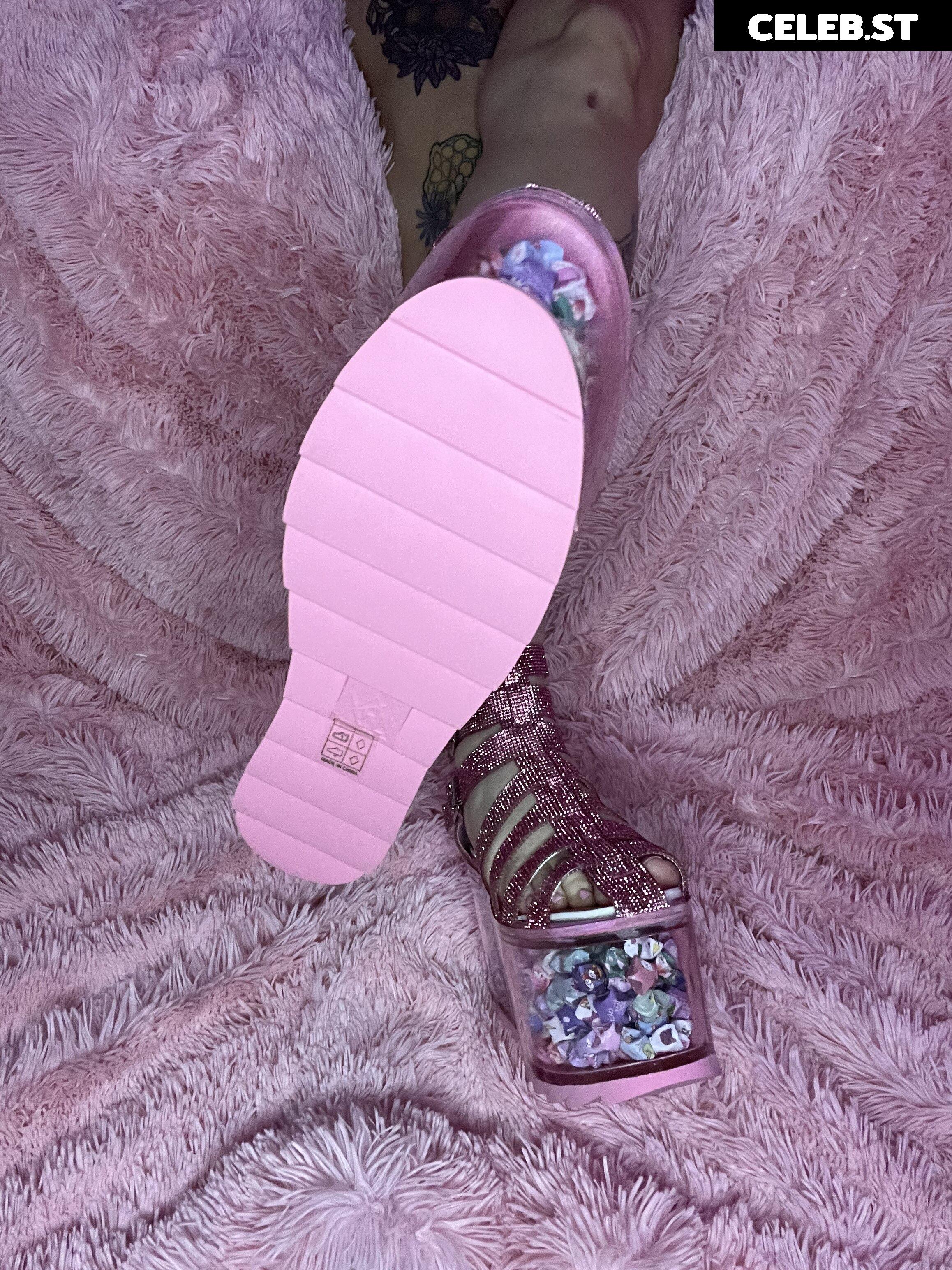 Ava Lamp Image 3651403