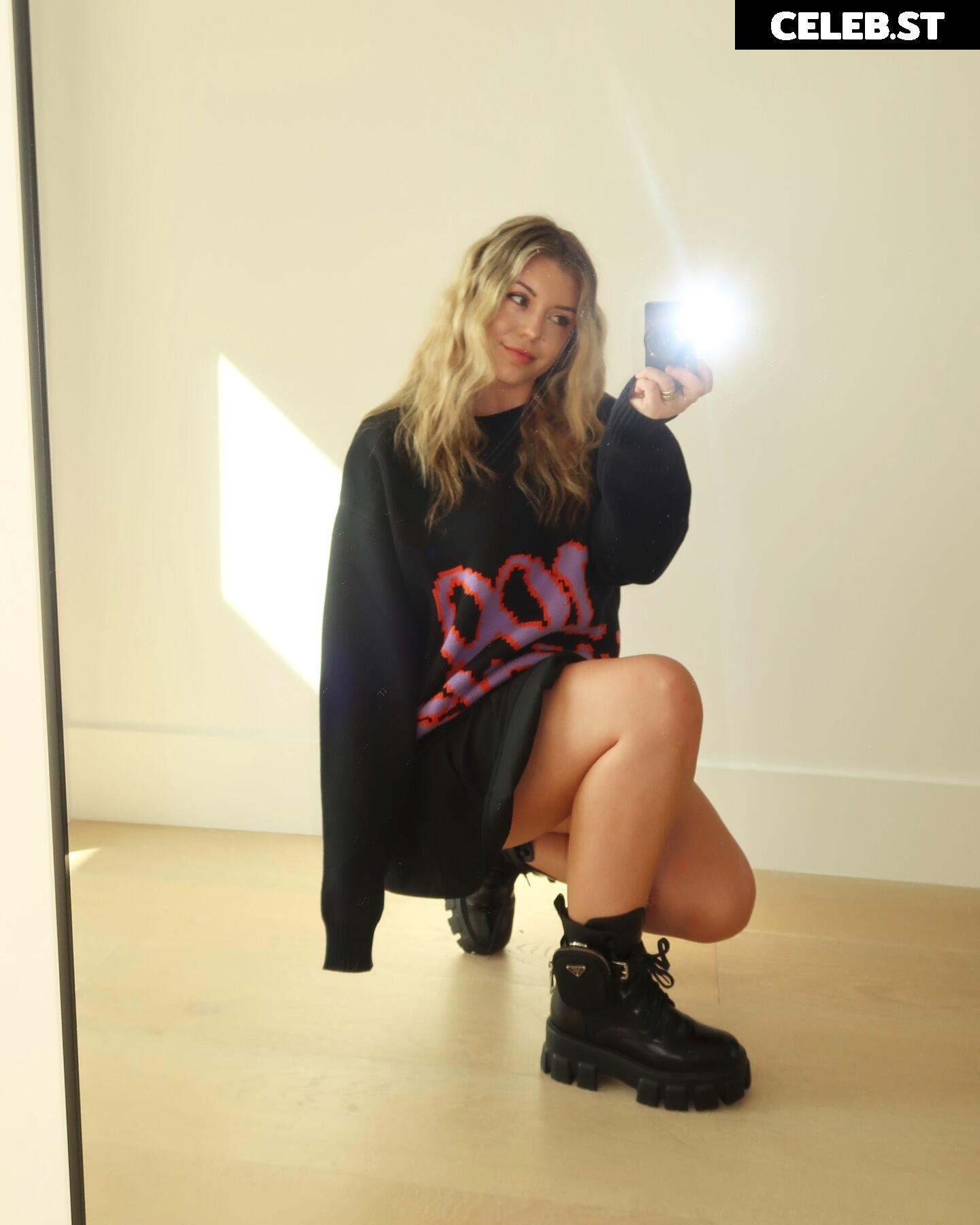 BrookeAB Image 3651288