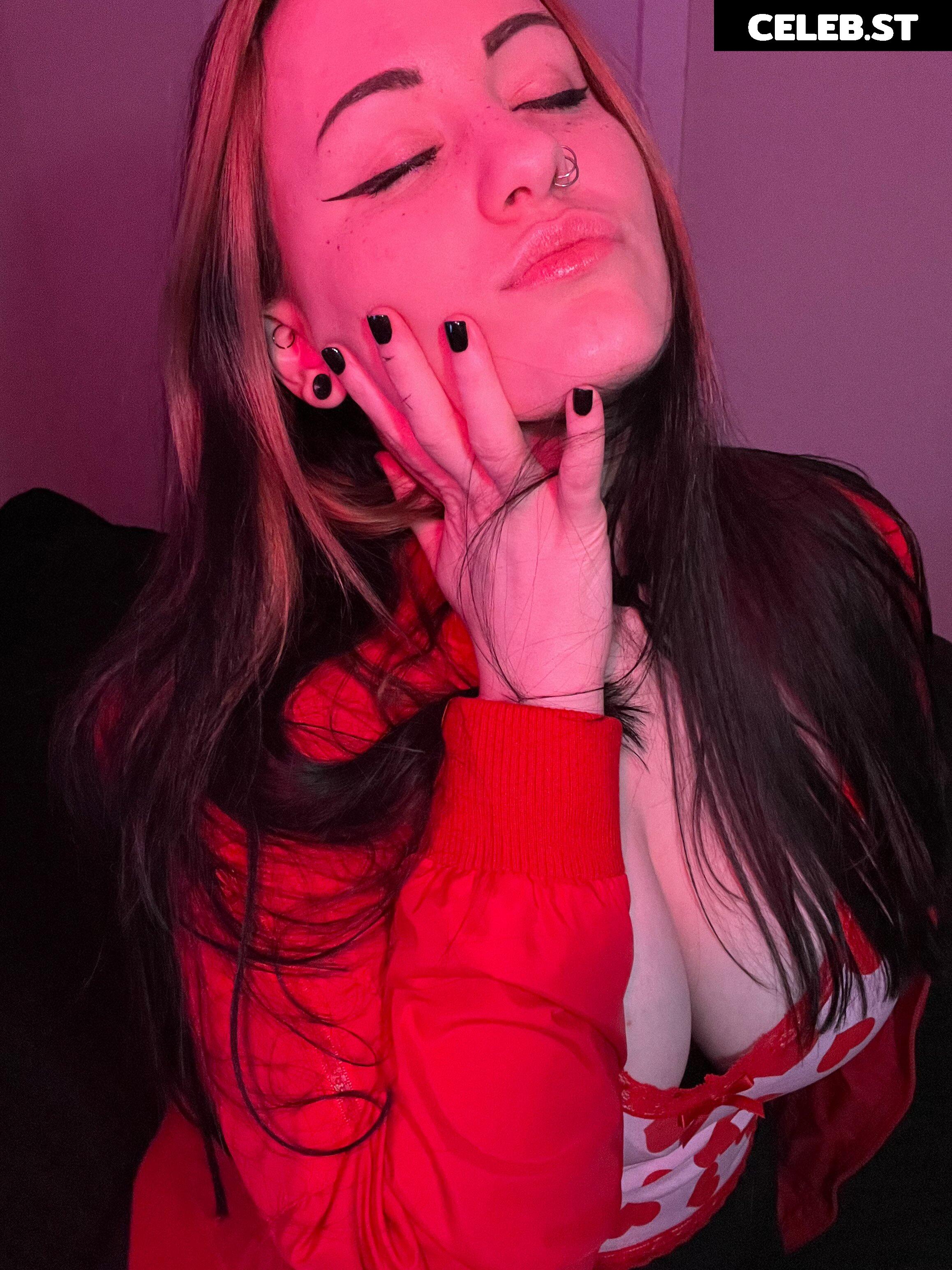 ConcealedBones Image 3650375