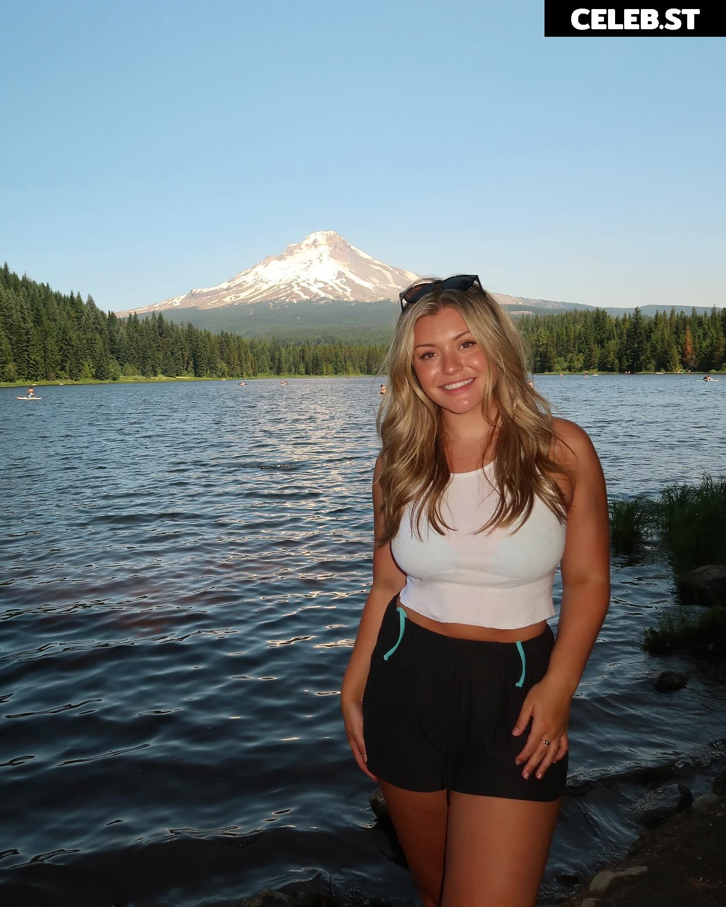 BrookeAB Image 3650236