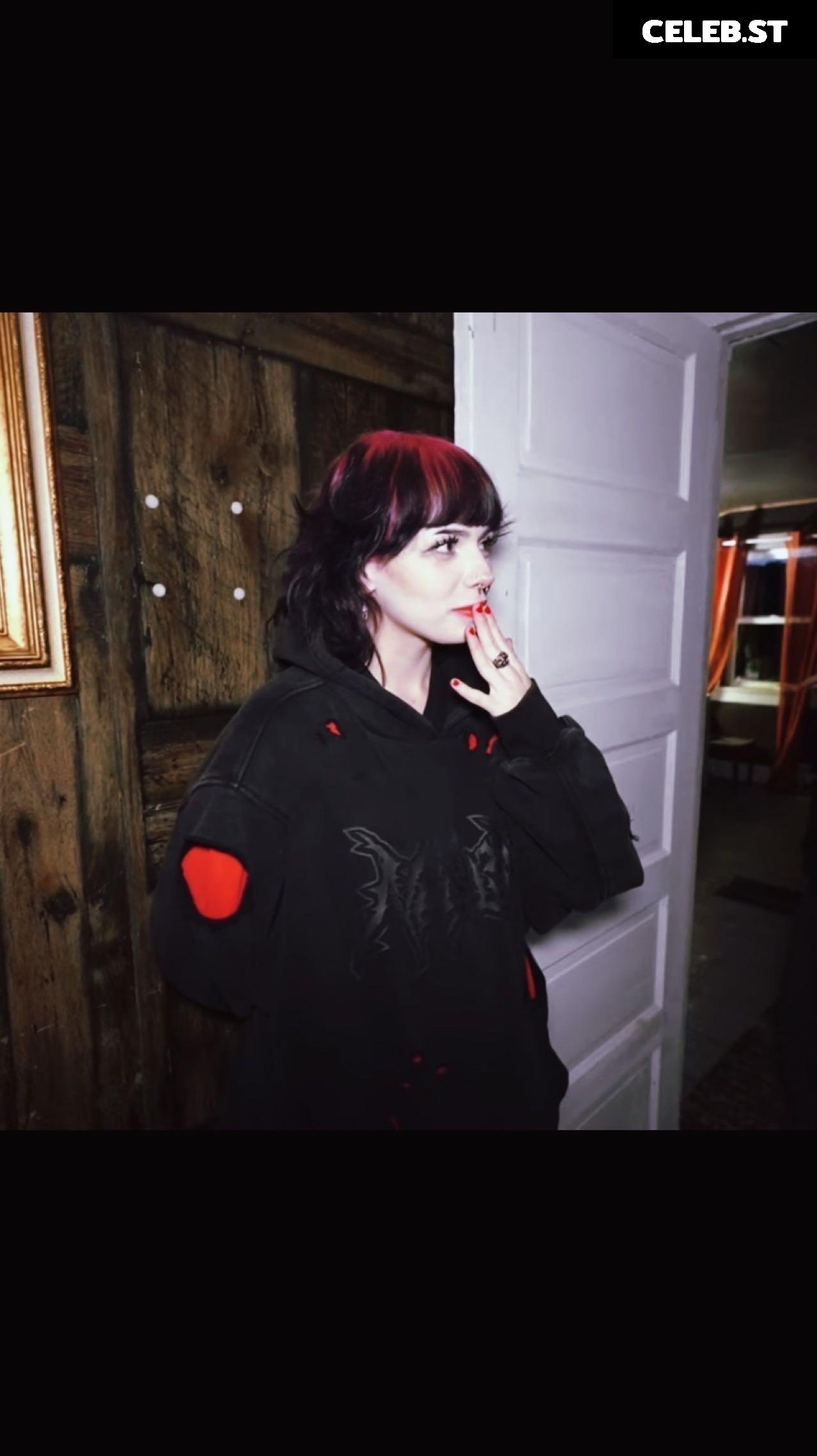 Emma Langevin Image 3646774