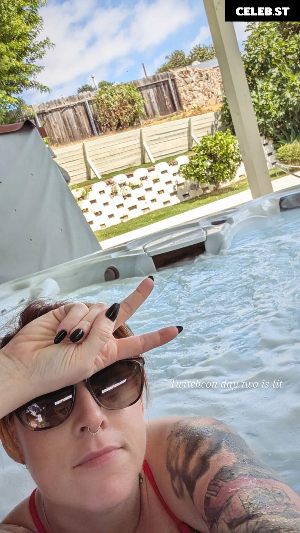 RENEE, Renee Reynosa Image 3647863