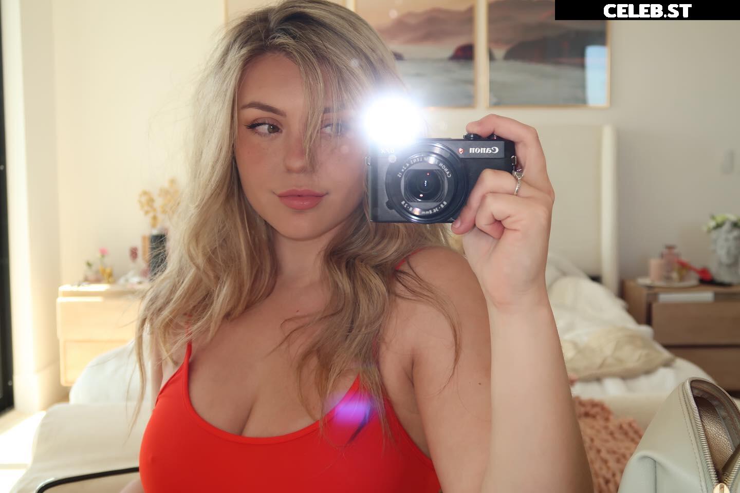 BrookeAB Image 3647925