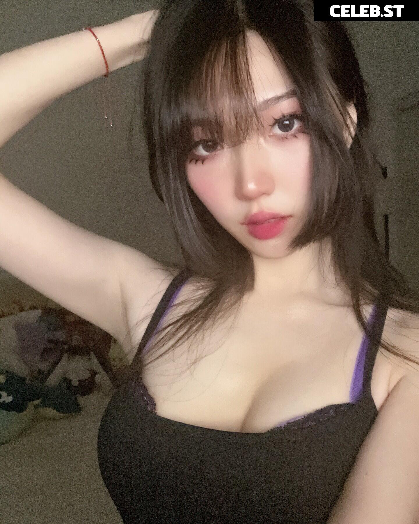 glihttr / fenguiin / Feng Image 3644012