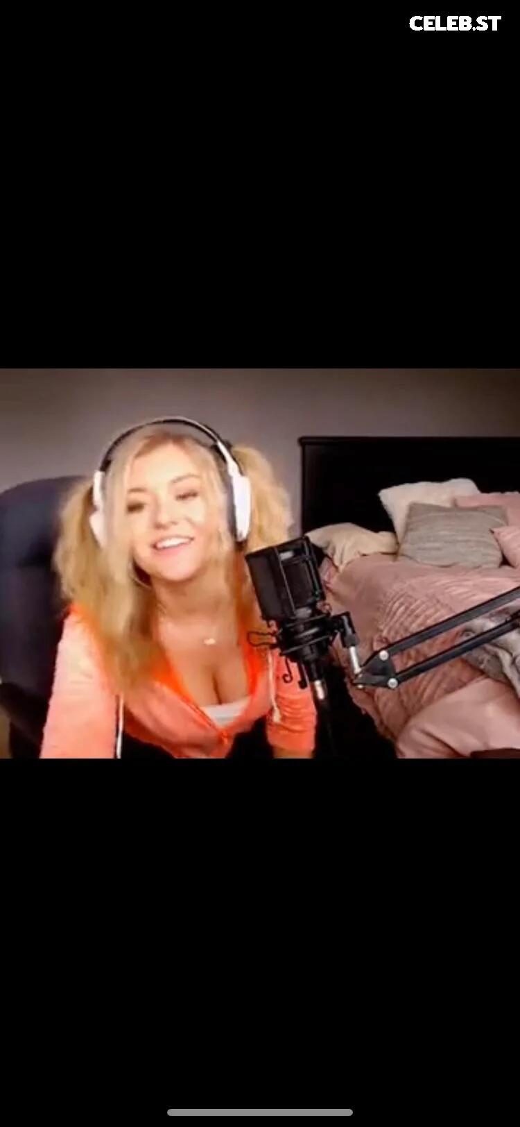 BrookeAB Image 3641841