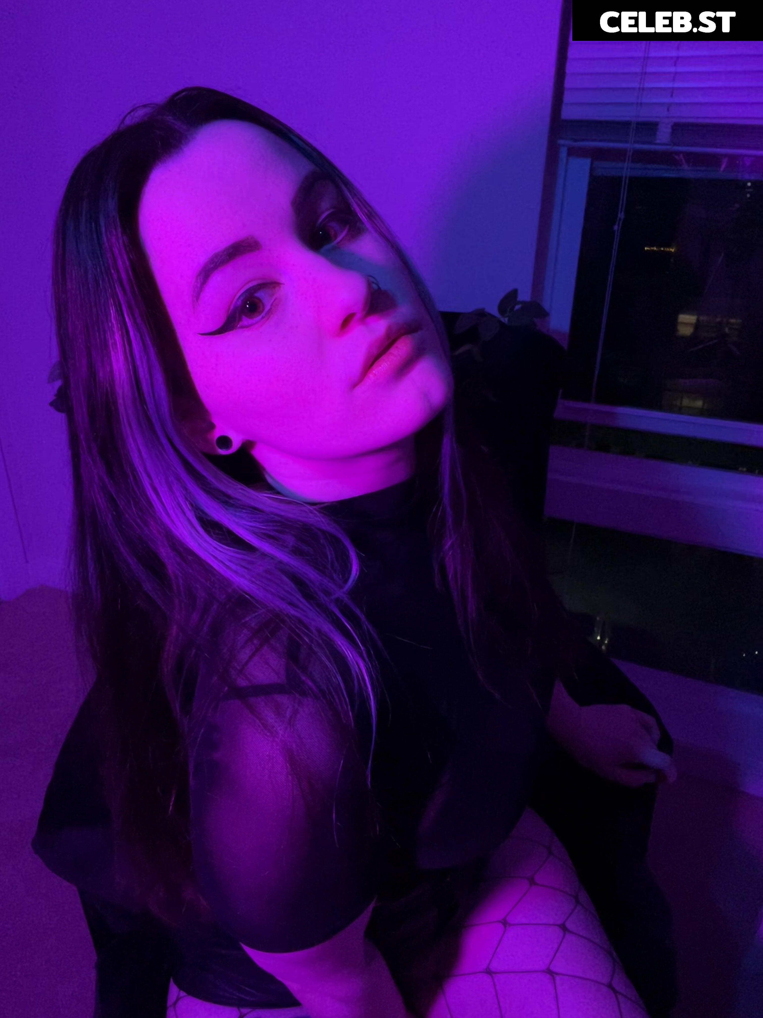 ConcealedBones Image 3641725