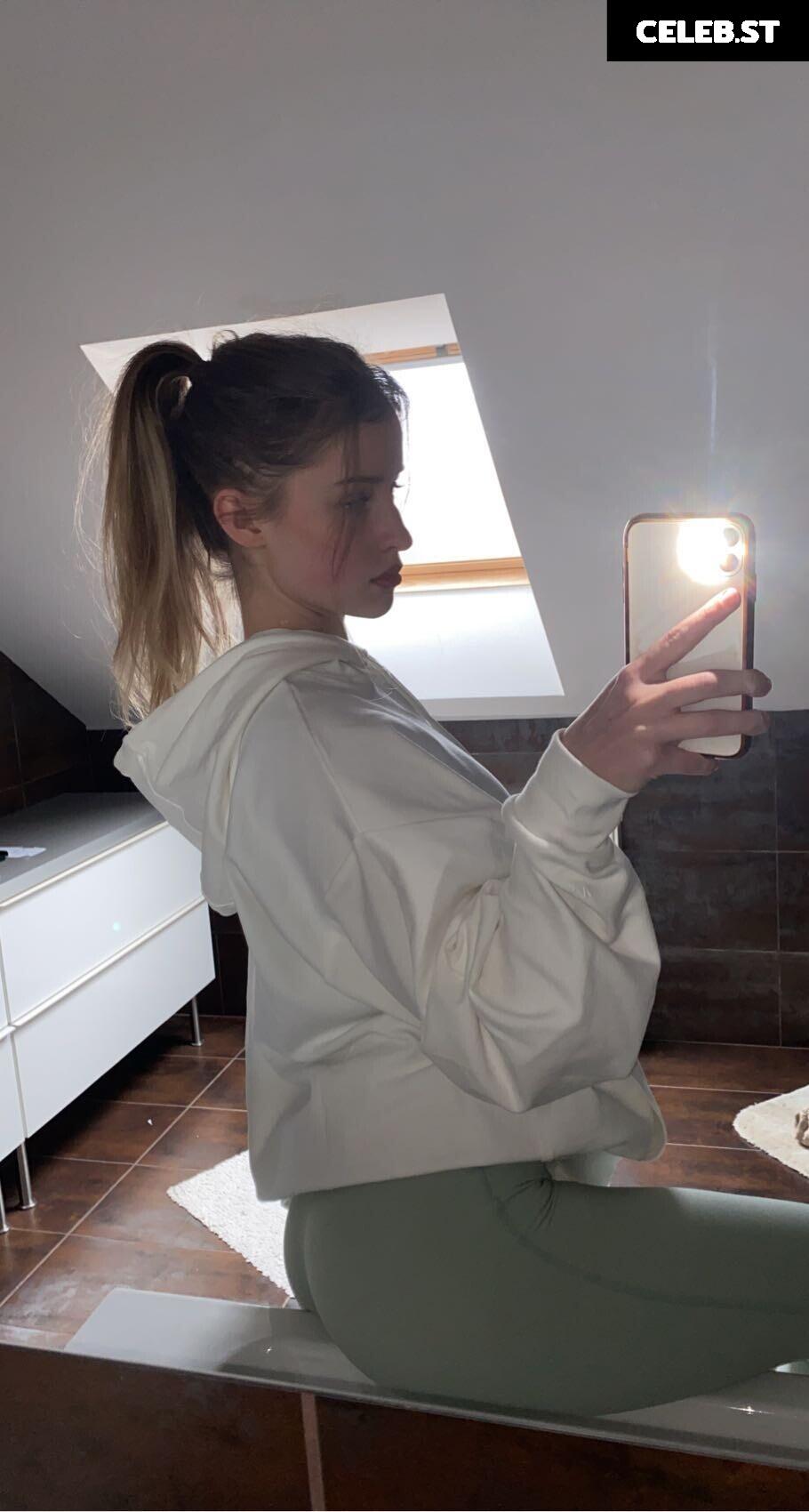 Mira.004 Image 3641625