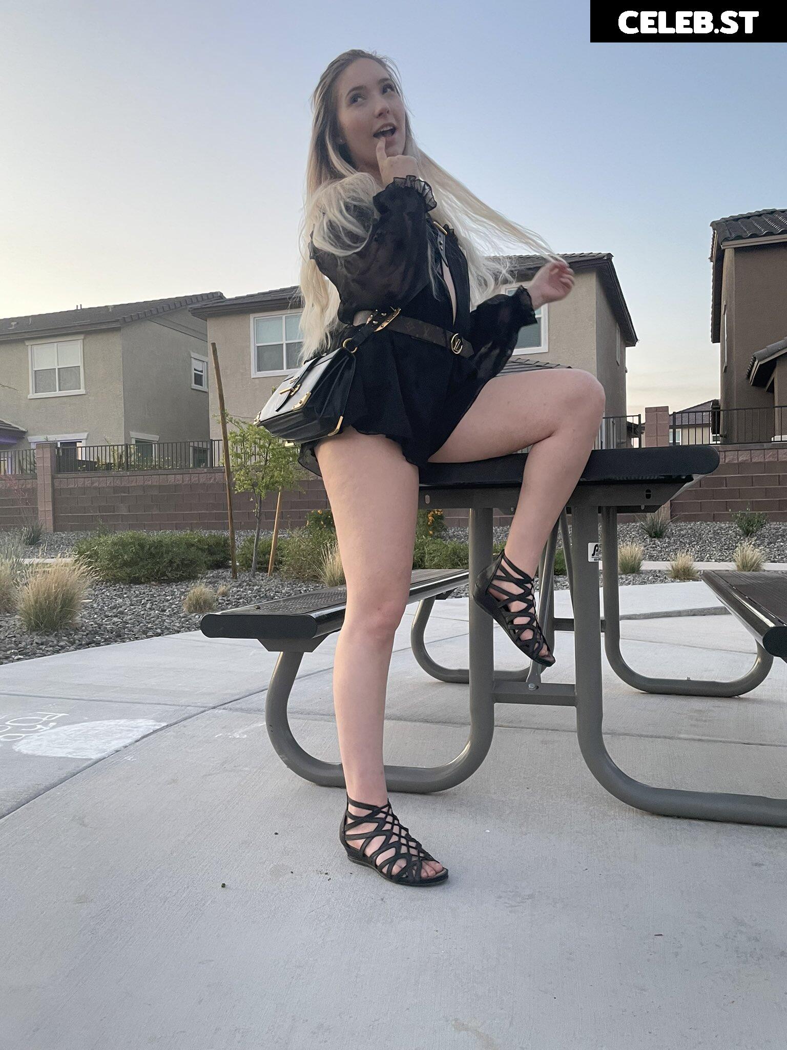 Jenna Image 3642804
