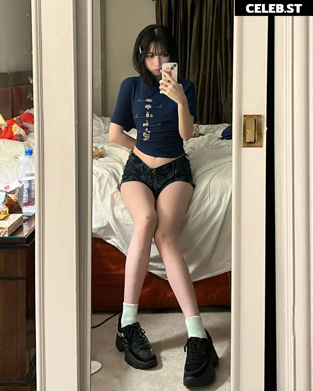 glihttr / fenguiin / Feng Image 3642667