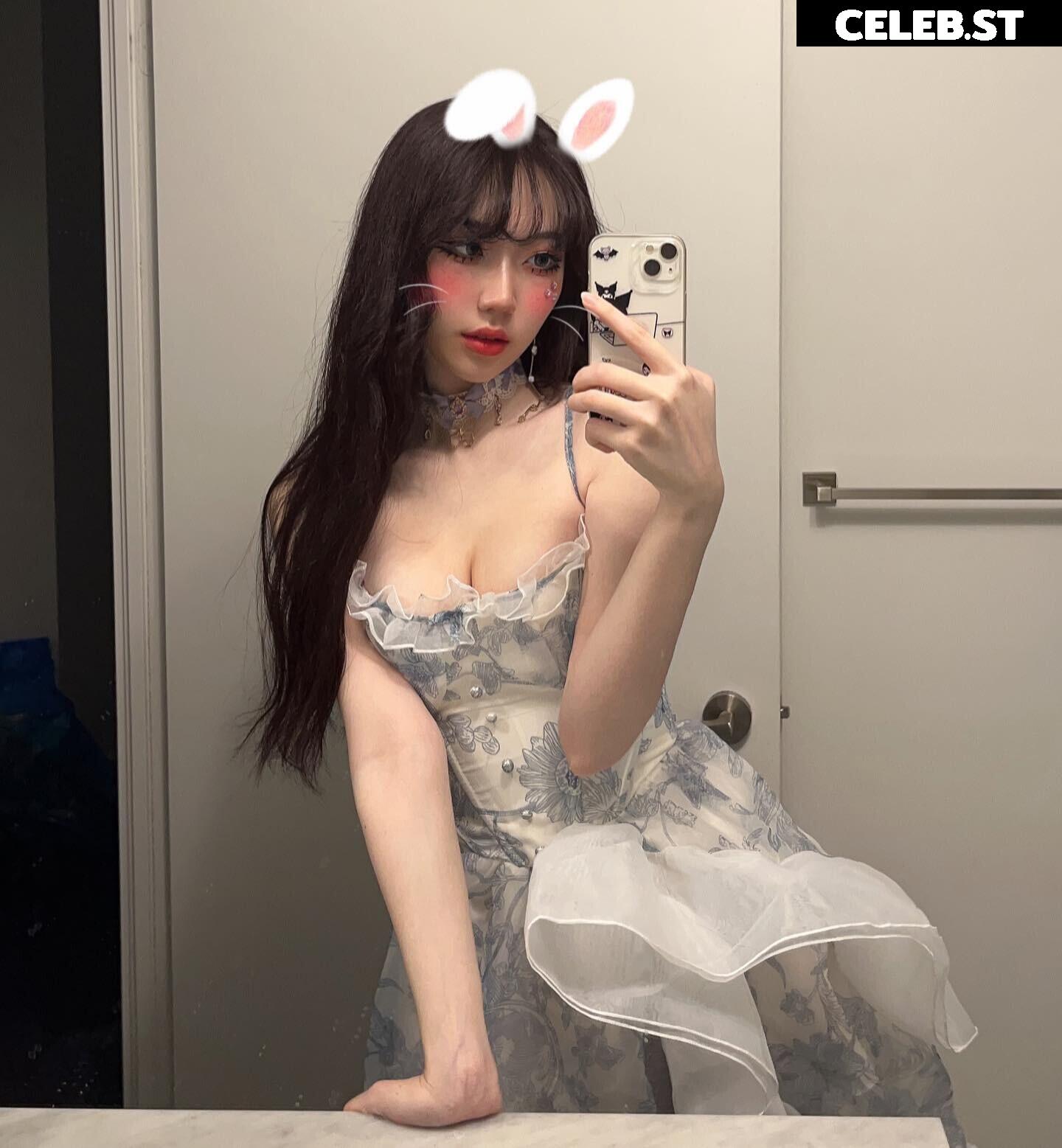 glihttr / fenguiin / Feng Image 3643438