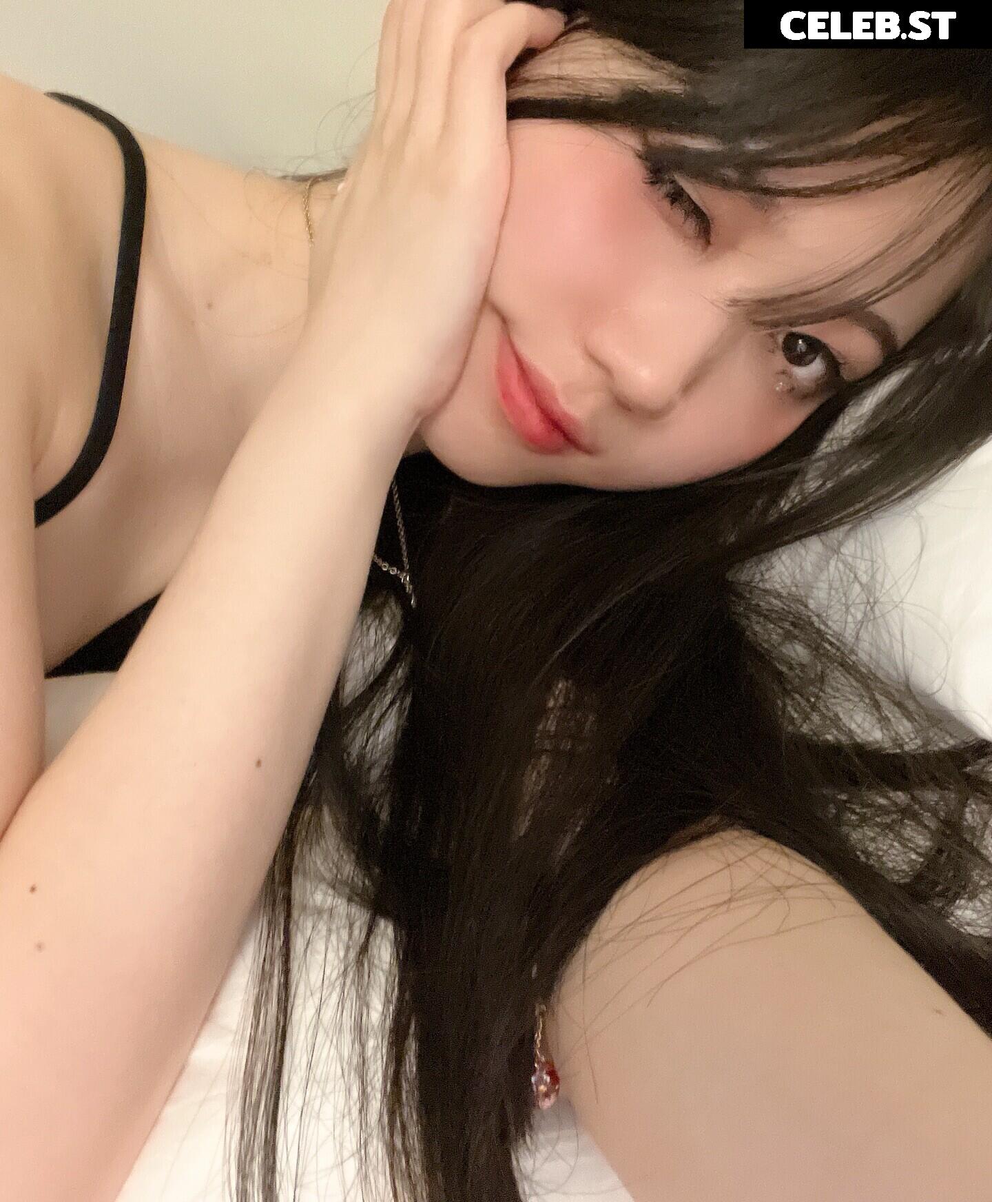 glihttr / fenguiin / Feng Image 3643691