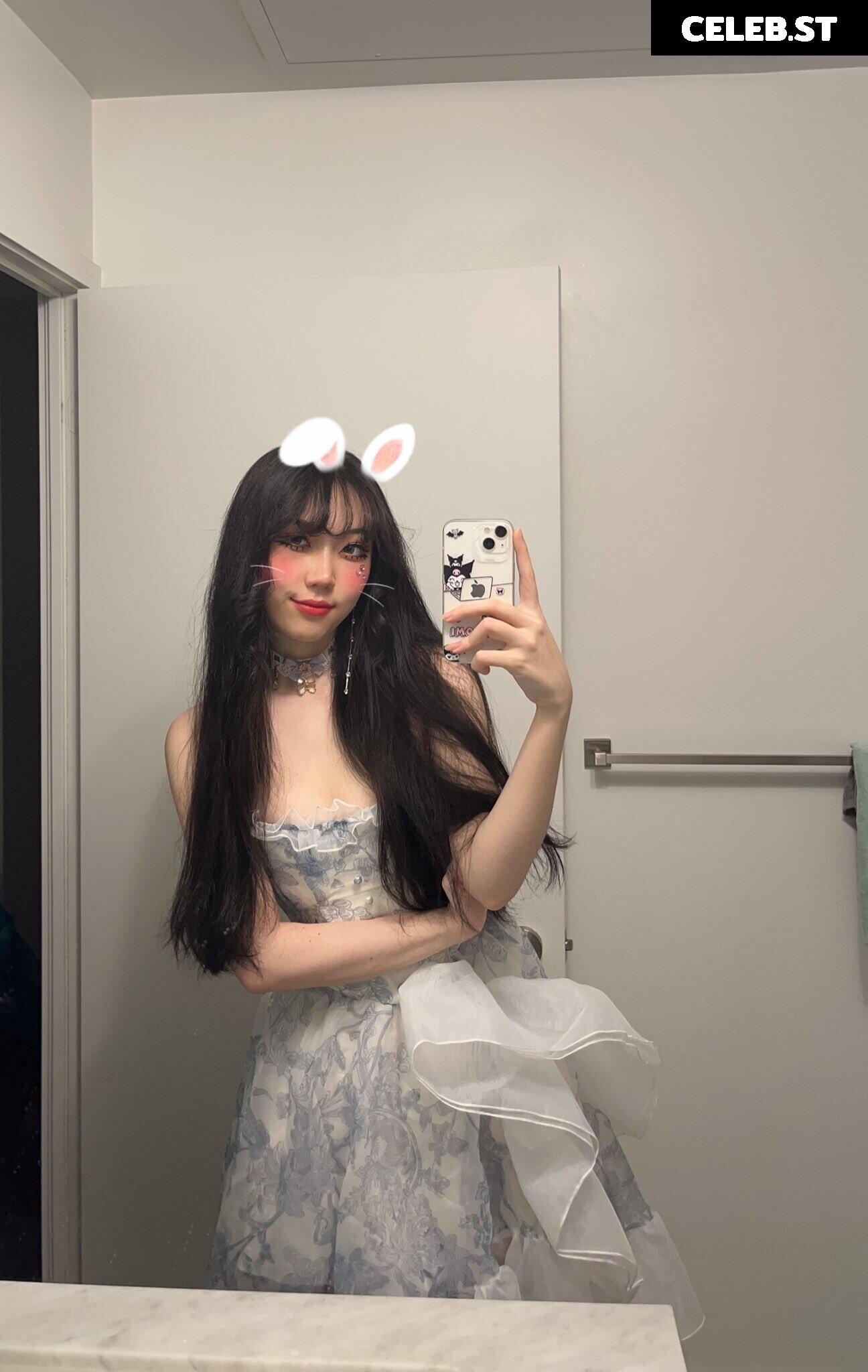 glihttr / fenguiin / Feng Image 3643354