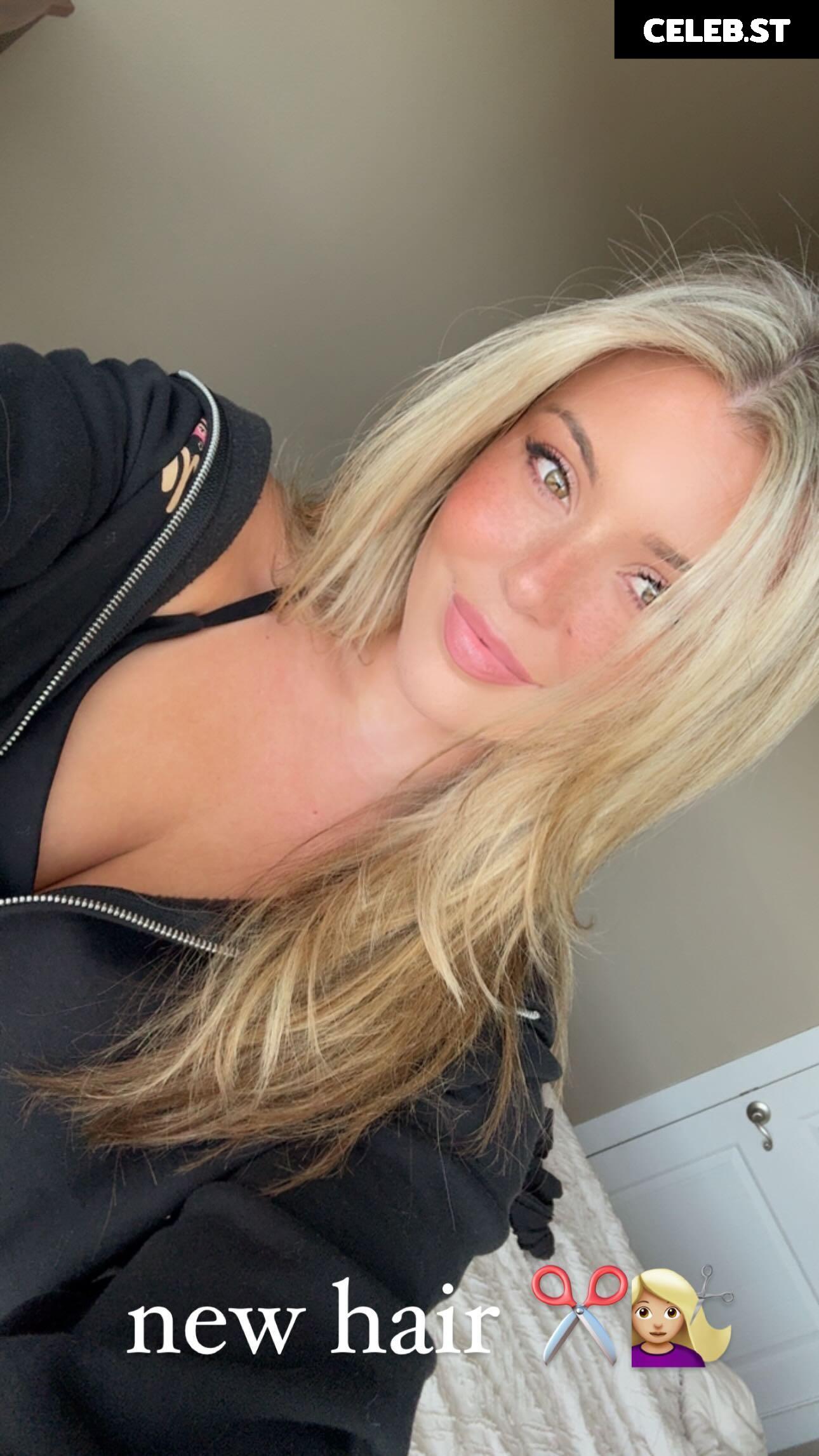 BrookeAB Image 3649498