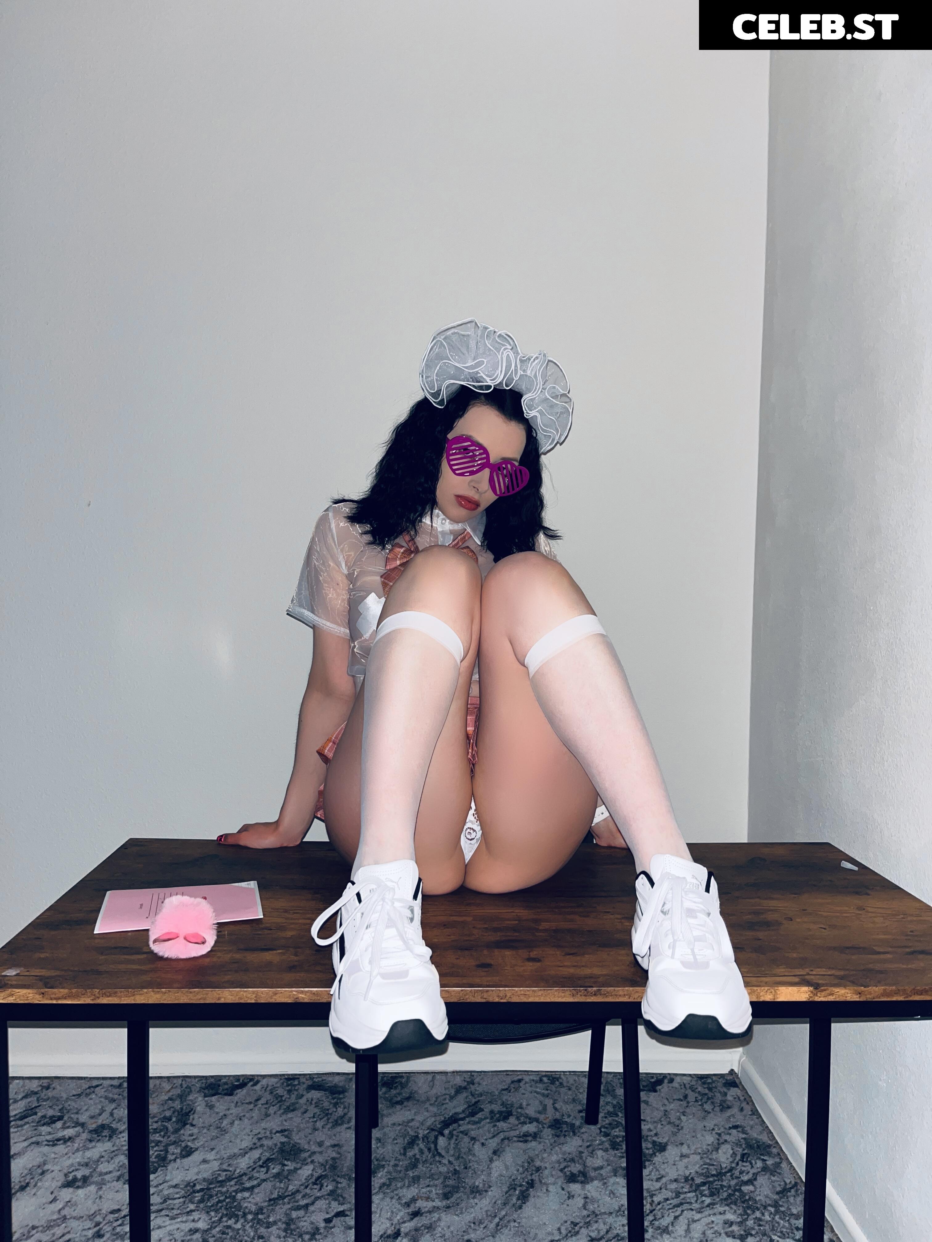 Nutellows Image 3649459